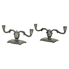 Porte-bougies scandinaves modernes en étain coulé, ensemble de deux, par GAB 1938