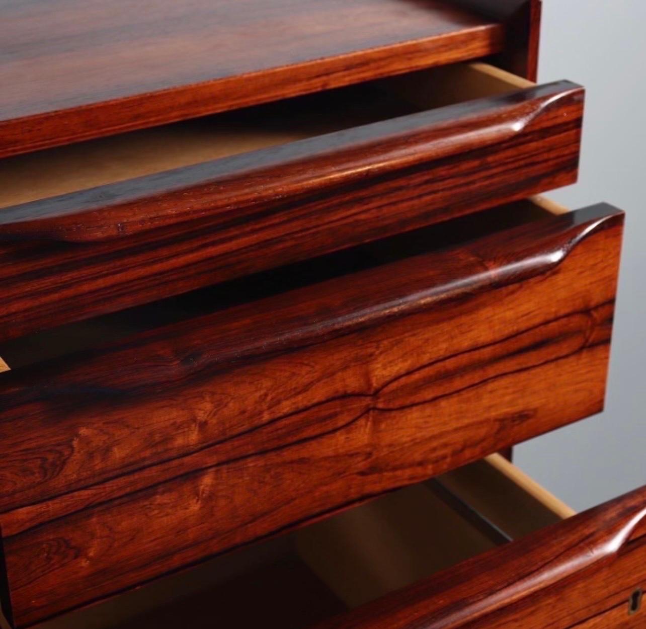 American Scandiline California Rare Rosewood Floating Hanging Wall Unit Cabinet W/Drawers