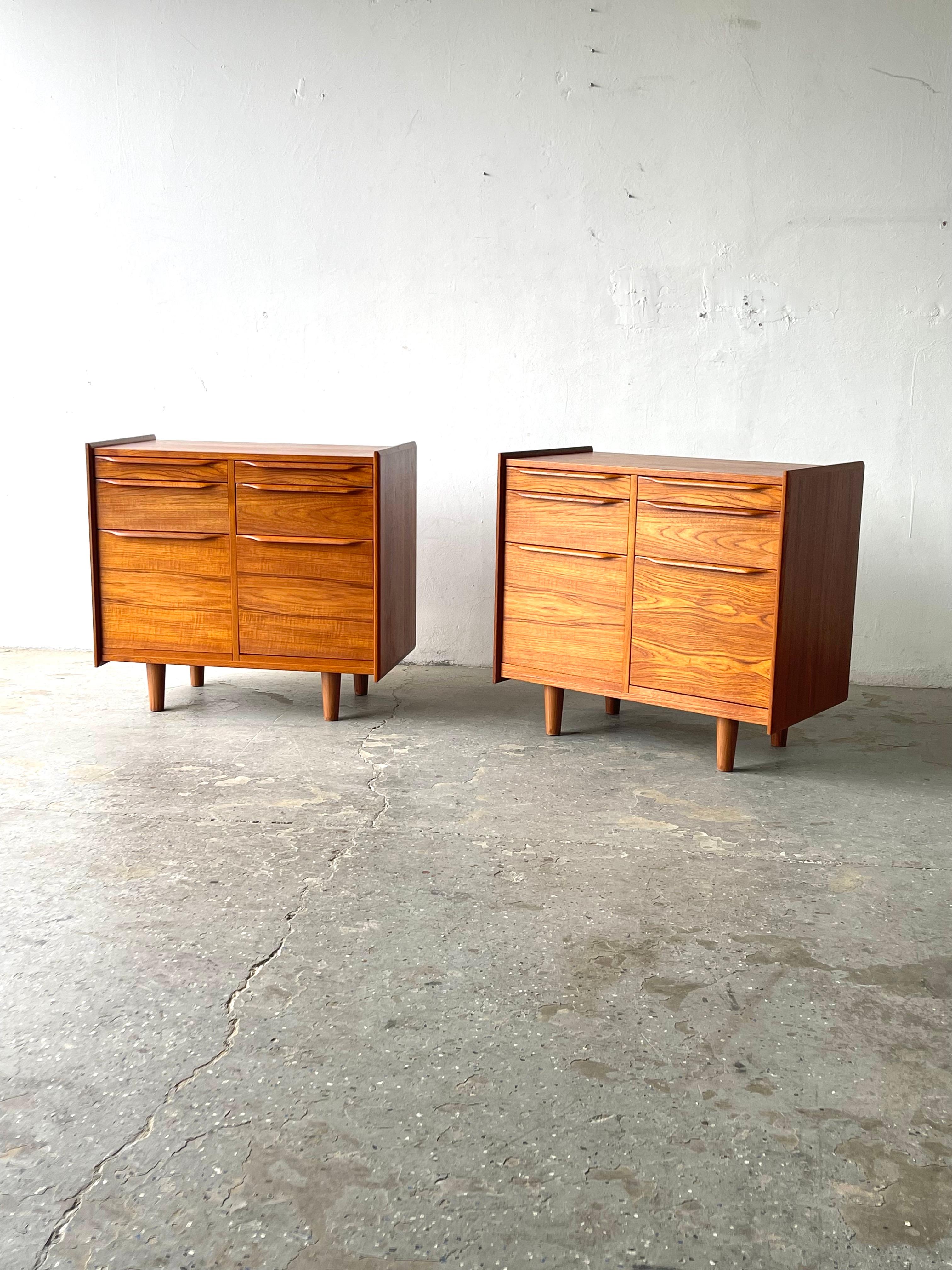 Scandiline Danish Mid Century Modern Office Teak 12 drawer Credenza 7