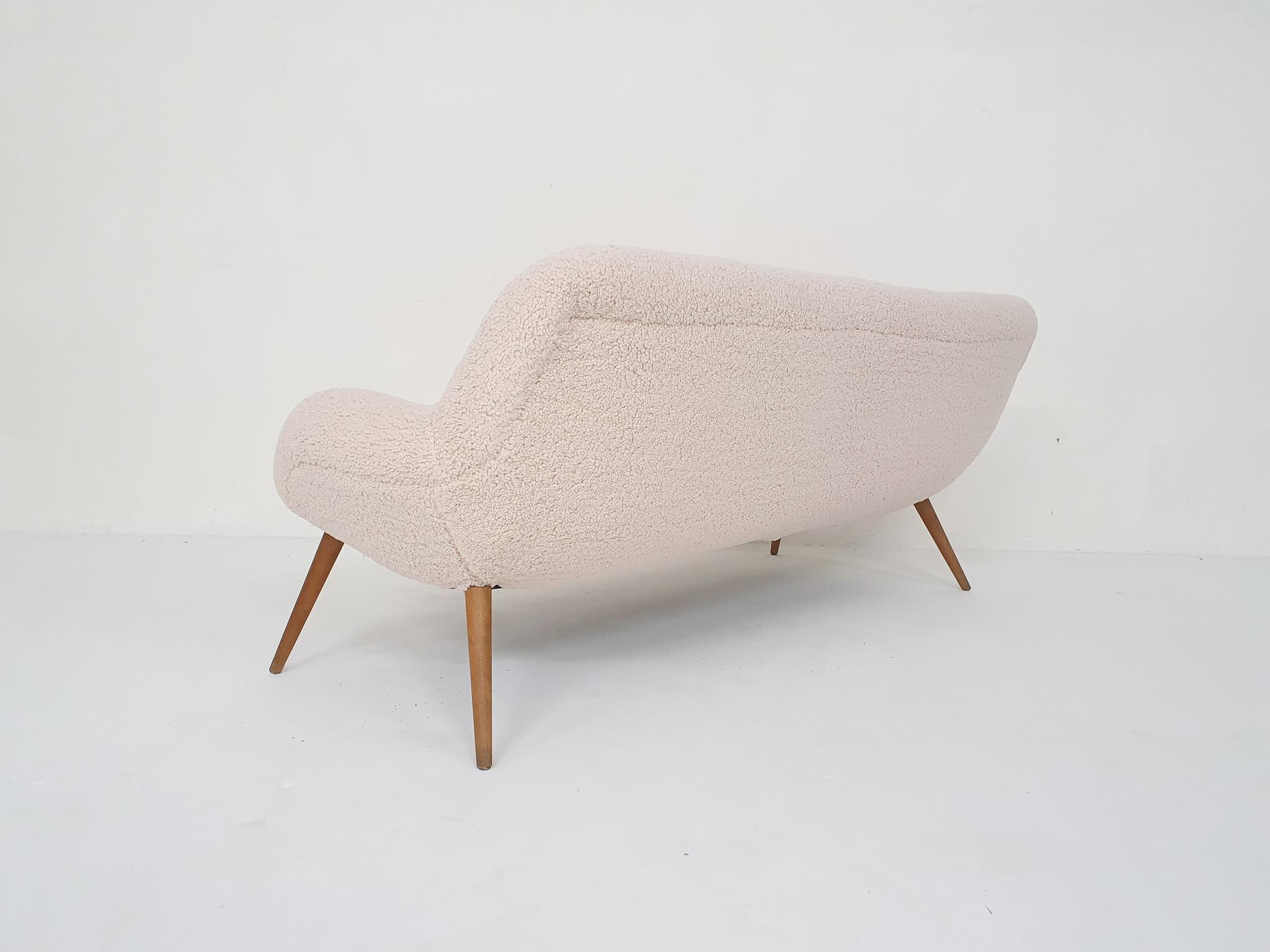 Mid-20th Century Scandinanvian Modern Cocktail Sofa in Boucle, Denmark 1960's For Sale