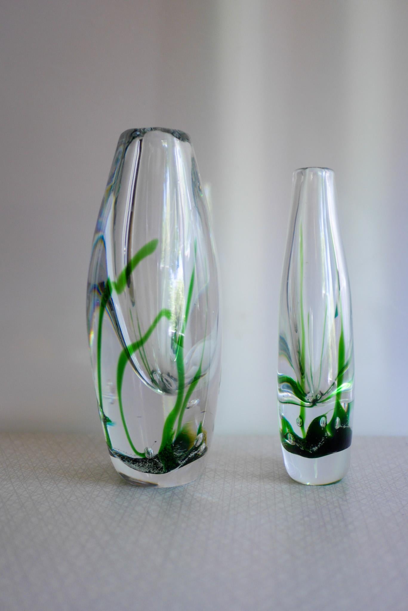 Scandinavia modern seaweed and fish vases made by Vicke Lindstrand Kosta, Sweden For Sale 3