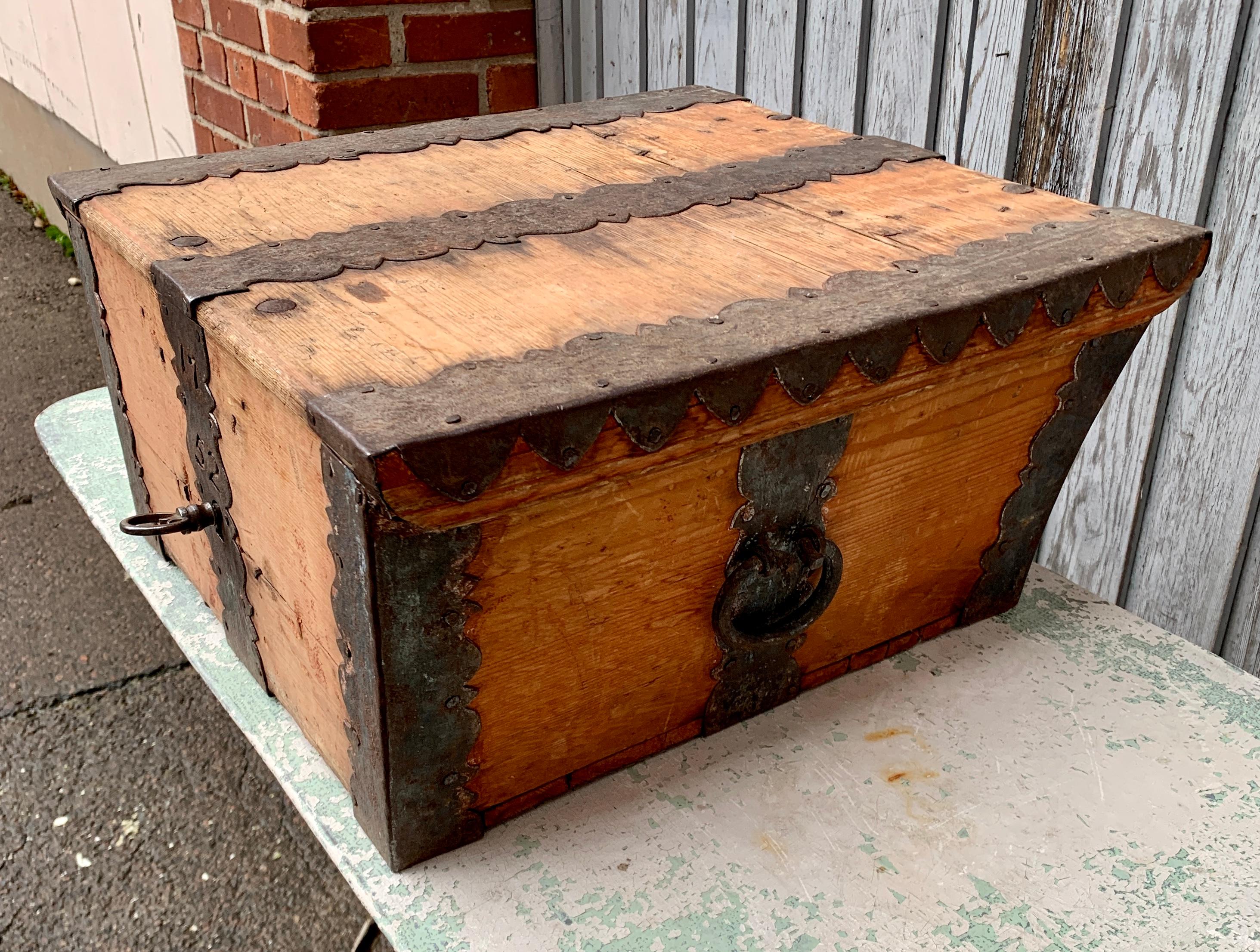 Mid-18th Century Scandinavian 18th Century Wooden Box, Dated 1752 For Sale