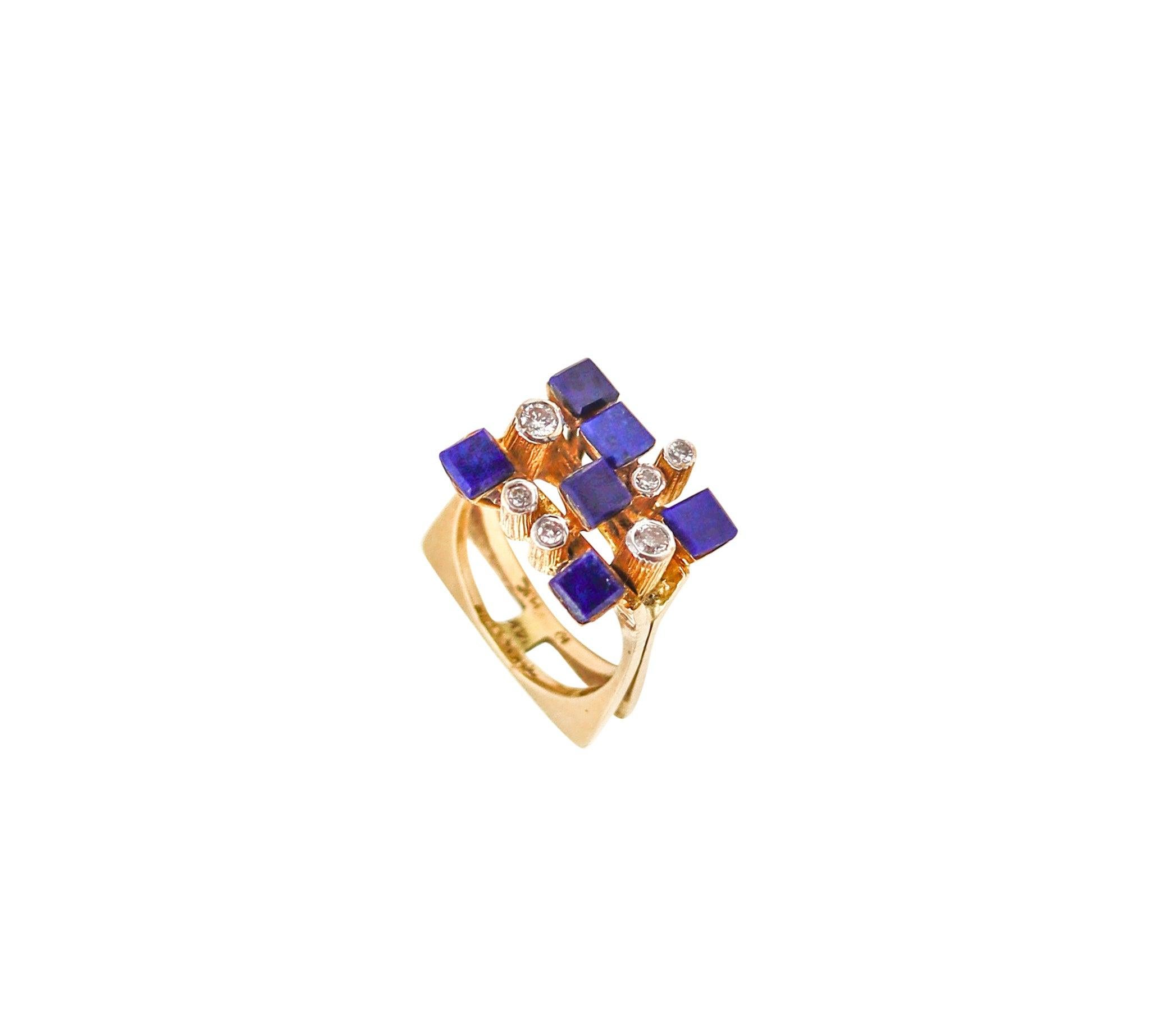 SCANDINAVIAN 1970 Geometric Ring  14Kt Yellow Gold With Diamonds & Lapis Lazuli In Excellent Condition In Miami, FL