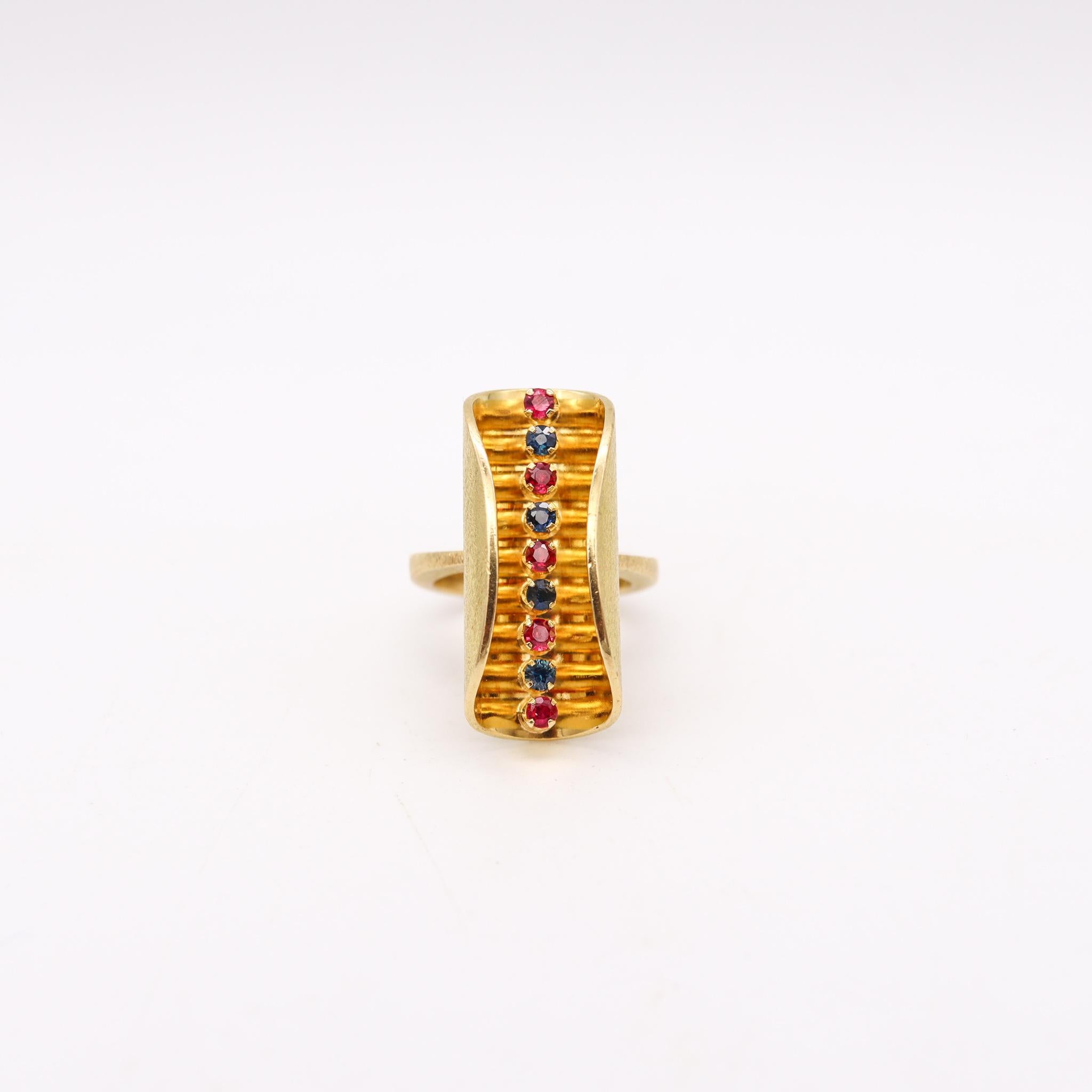 Modernist Op-Art sculptural ring.

A sculptural wearable piece of Scandinavian modern art, created in the northern European region, back in the 1970. This beautiful ring has been most probably made in Denmark and it was carefully crafted in solid