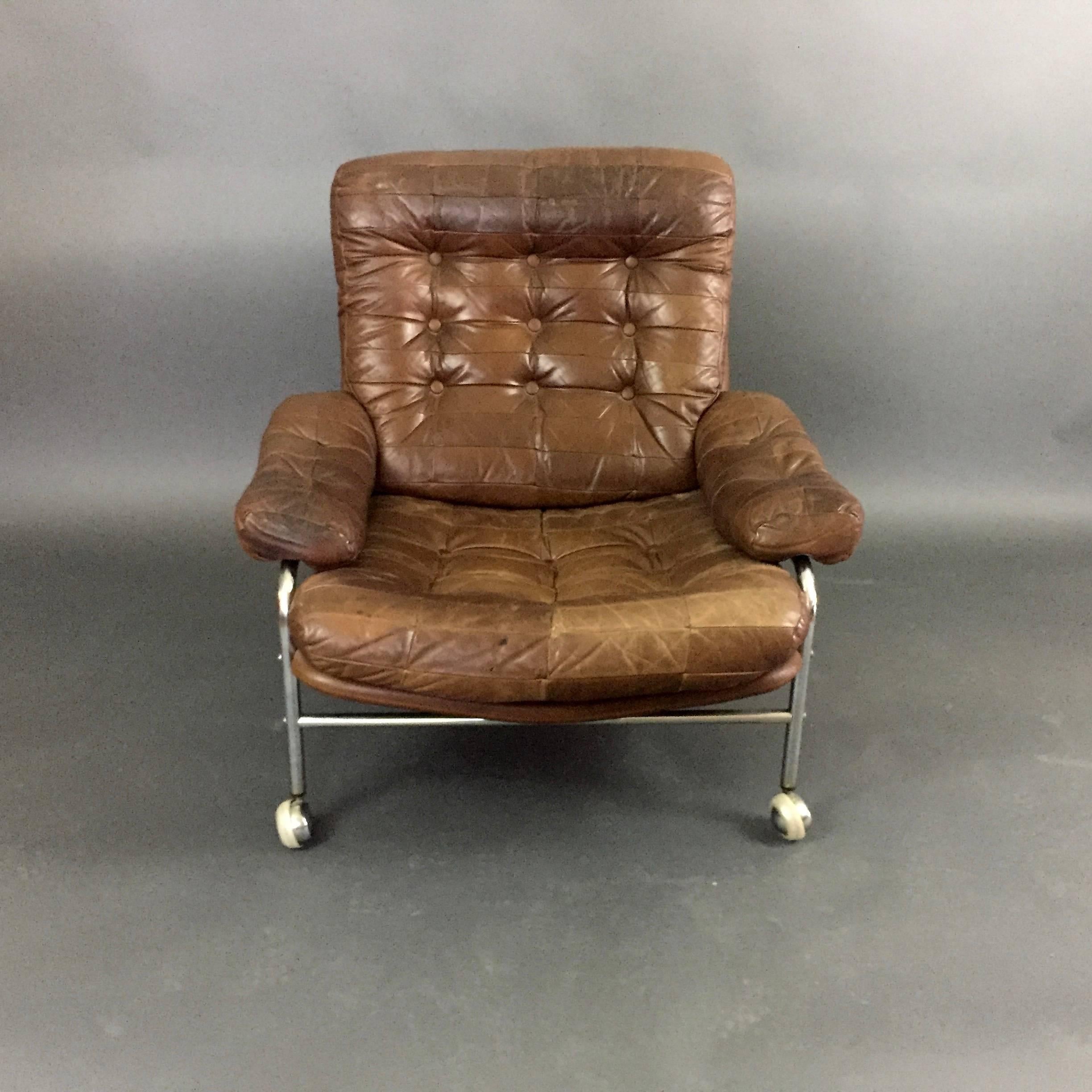 Scandinavian Modern Scandinavian 1970s Leather and Chrome Lounge Chair For Sale