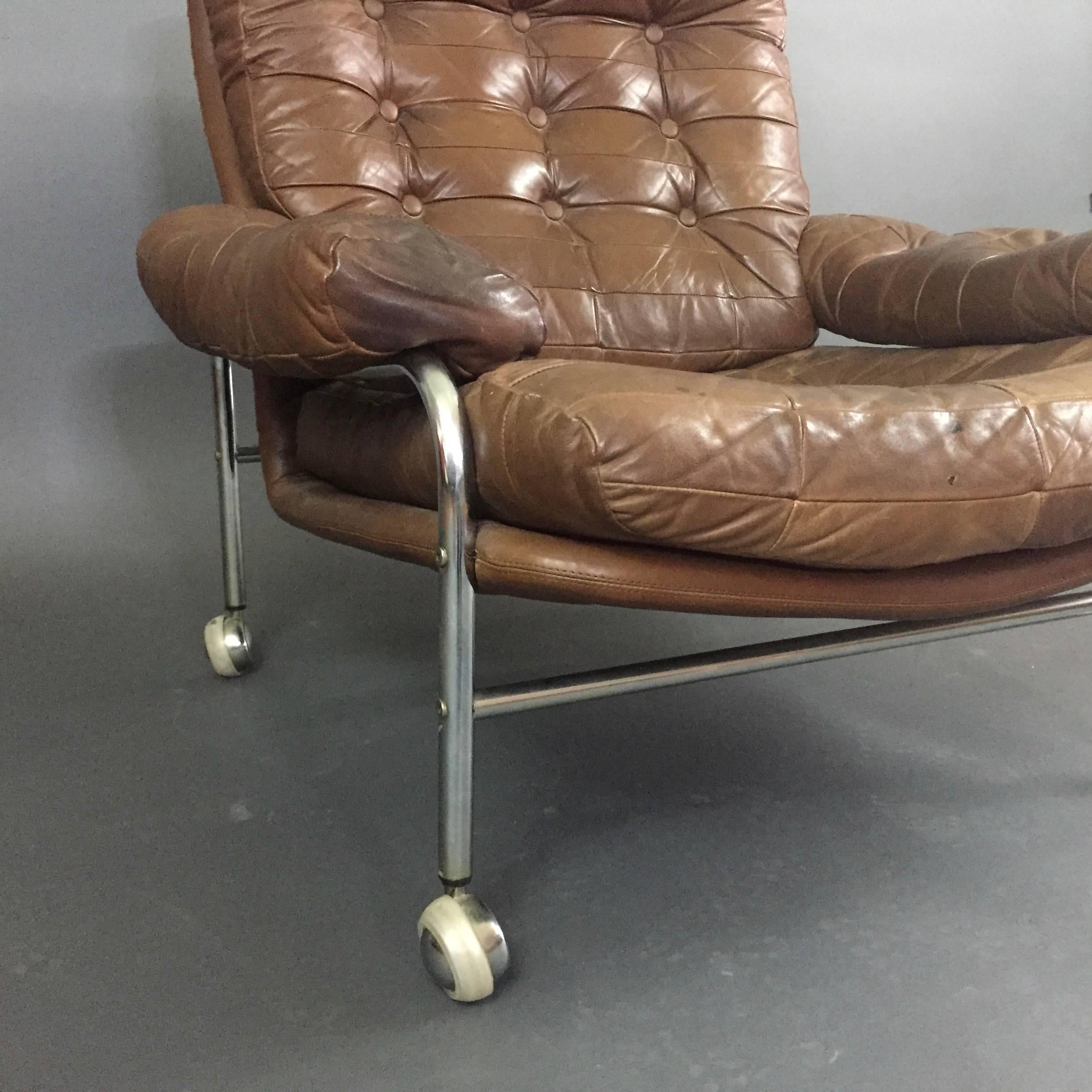 European Scandinavian 1970s Leather and Chrome Lounge Chair For Sale