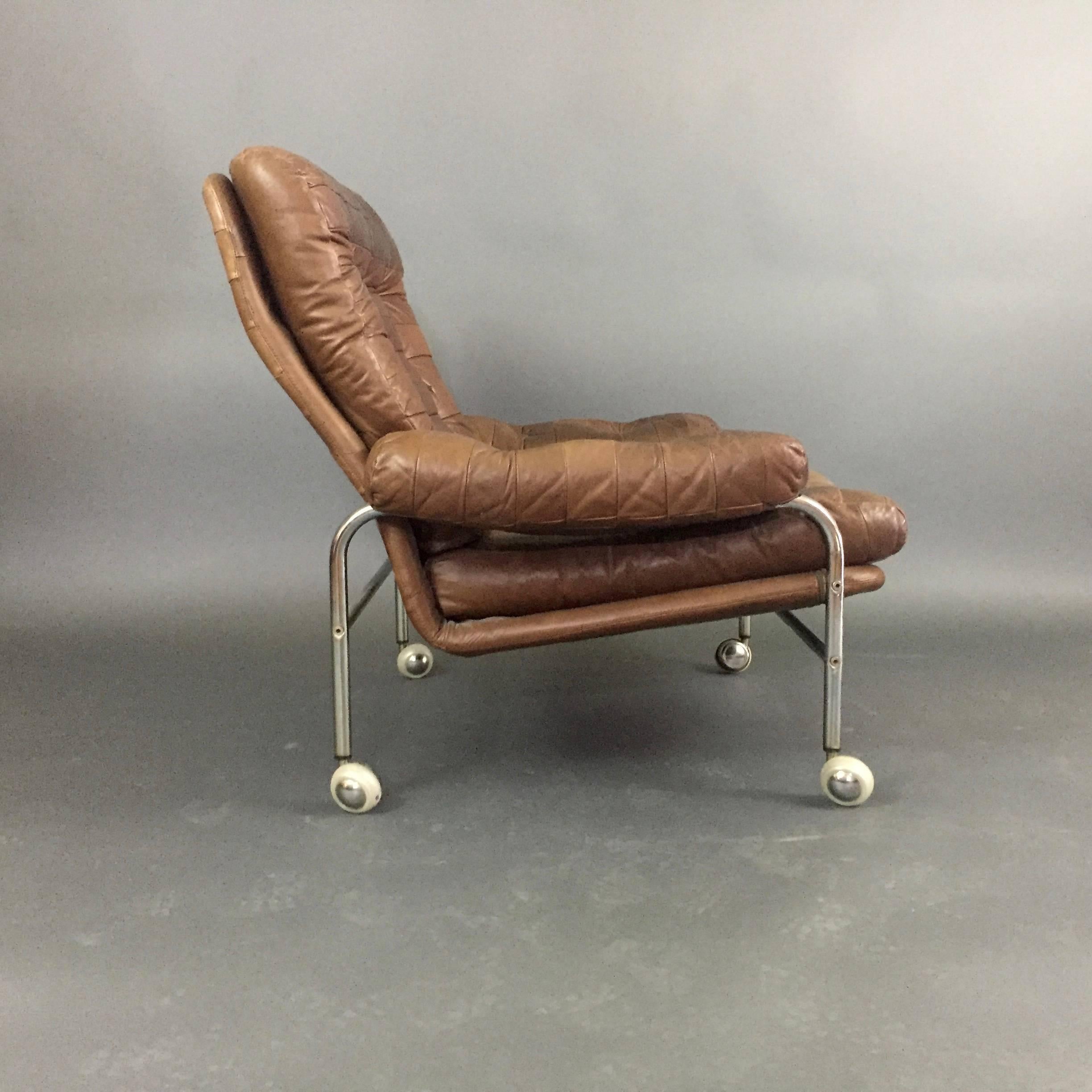 Scandinavian 1970s Leather and Chrome Lounge Chair In Good Condition For Sale In Hudson, NY
