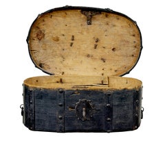 Skandinavische Volkskunst des 19. Jahrhunderts handgefertigte Kiefer-Box