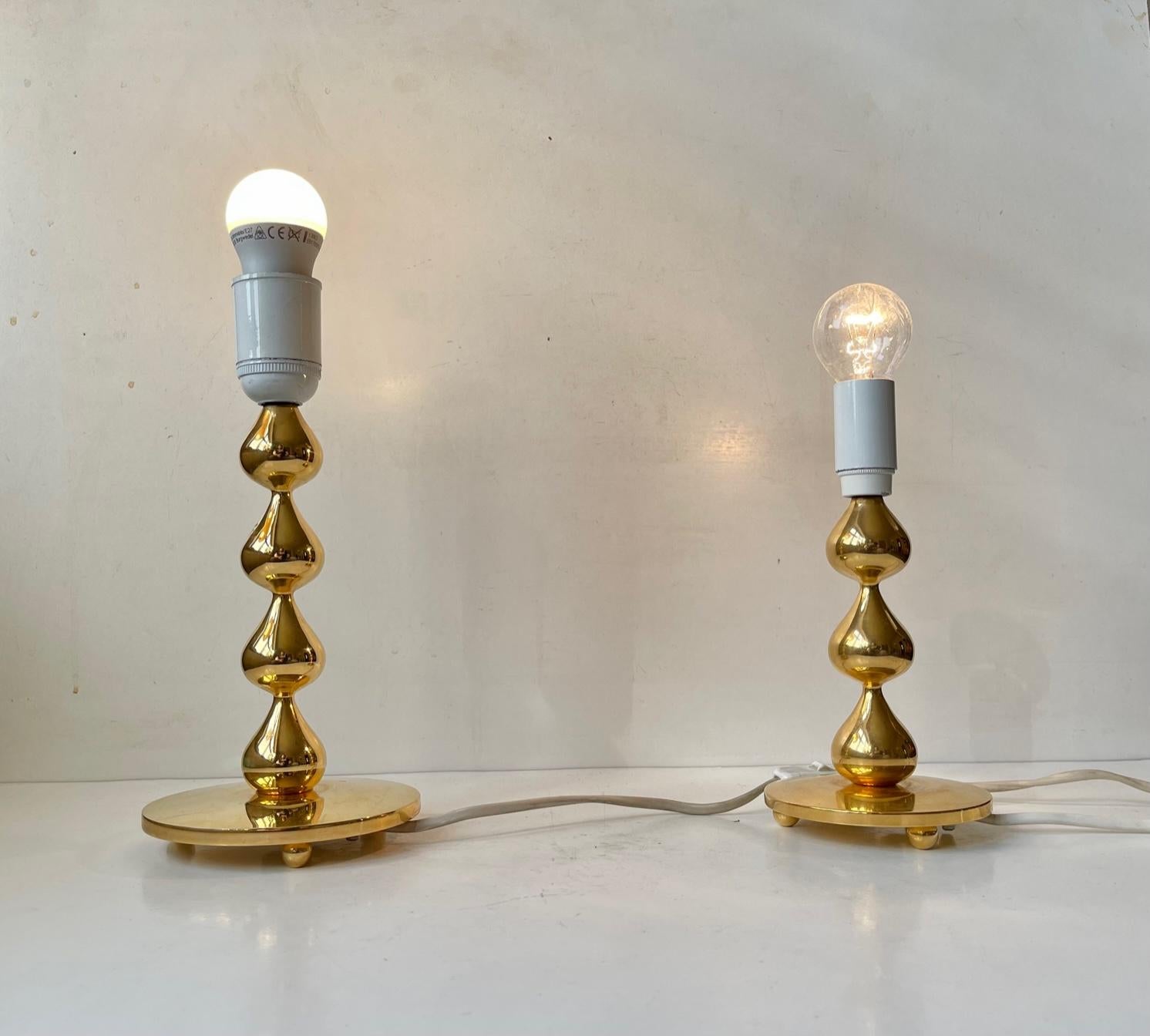 Mid-Century Modern Lampes de bureau scandinaves en plaqué or 24 carats en forme de goutte d'eau par Hugo Asmussen, 1970 en vente