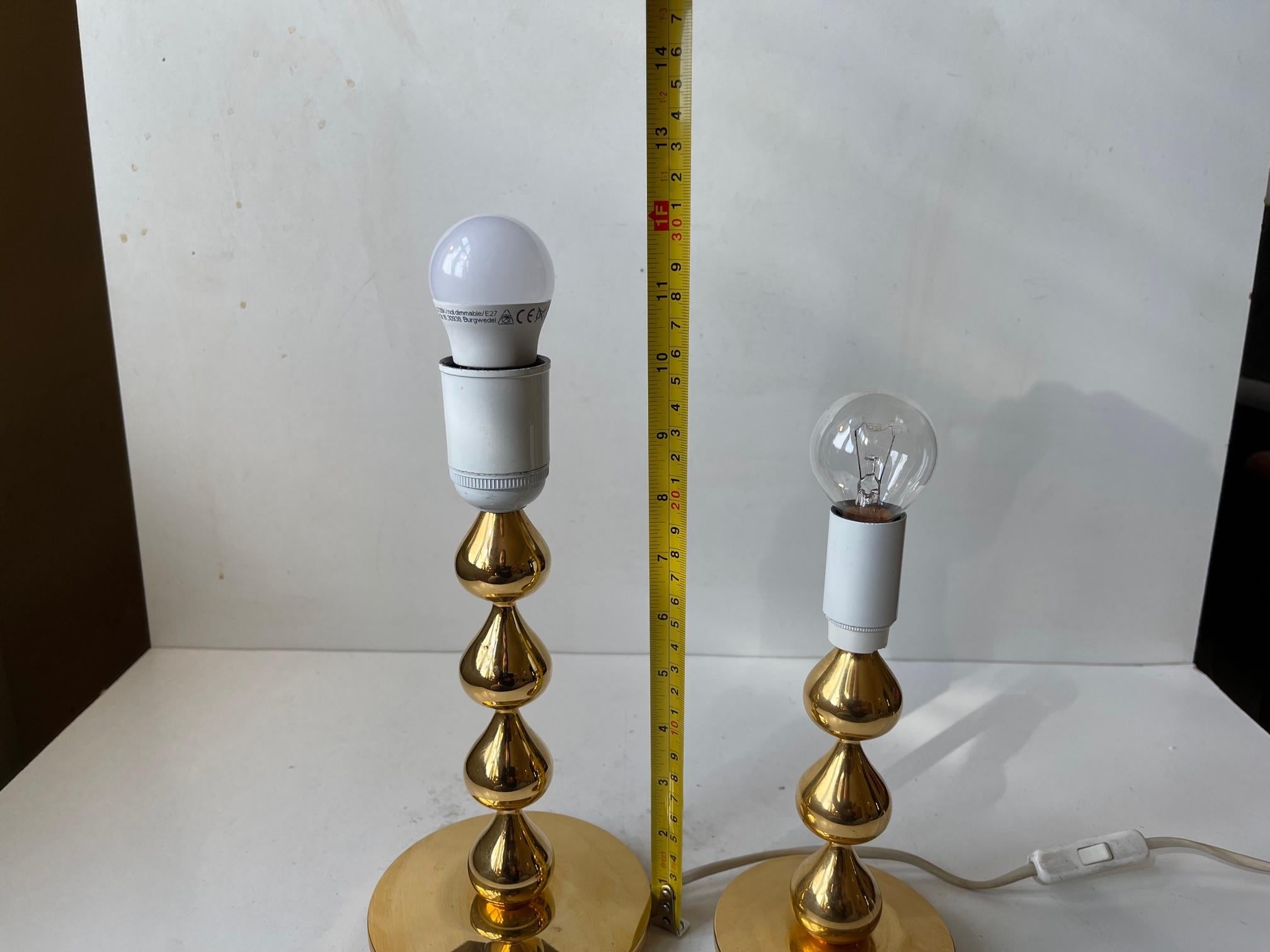 Plaqué or Lampes de bureau scandinaves en plaqué or 24 carats en forme de goutte d'eau par Hugo Asmussen, 1970 en vente