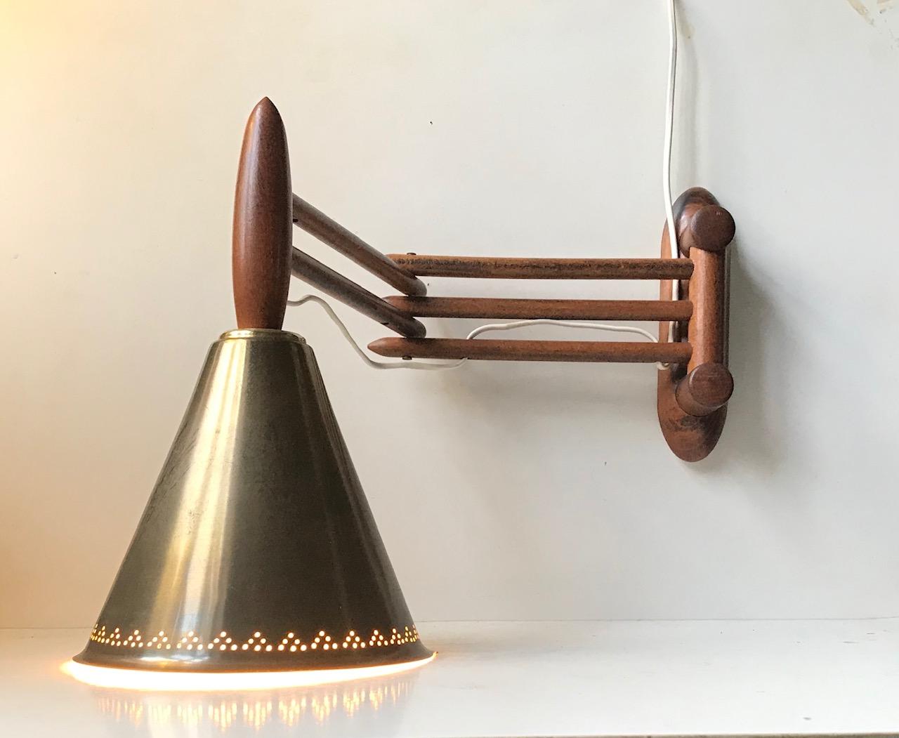 Scandinavian Accordion Wall Lamp in Teak and Brass, 1970s 5