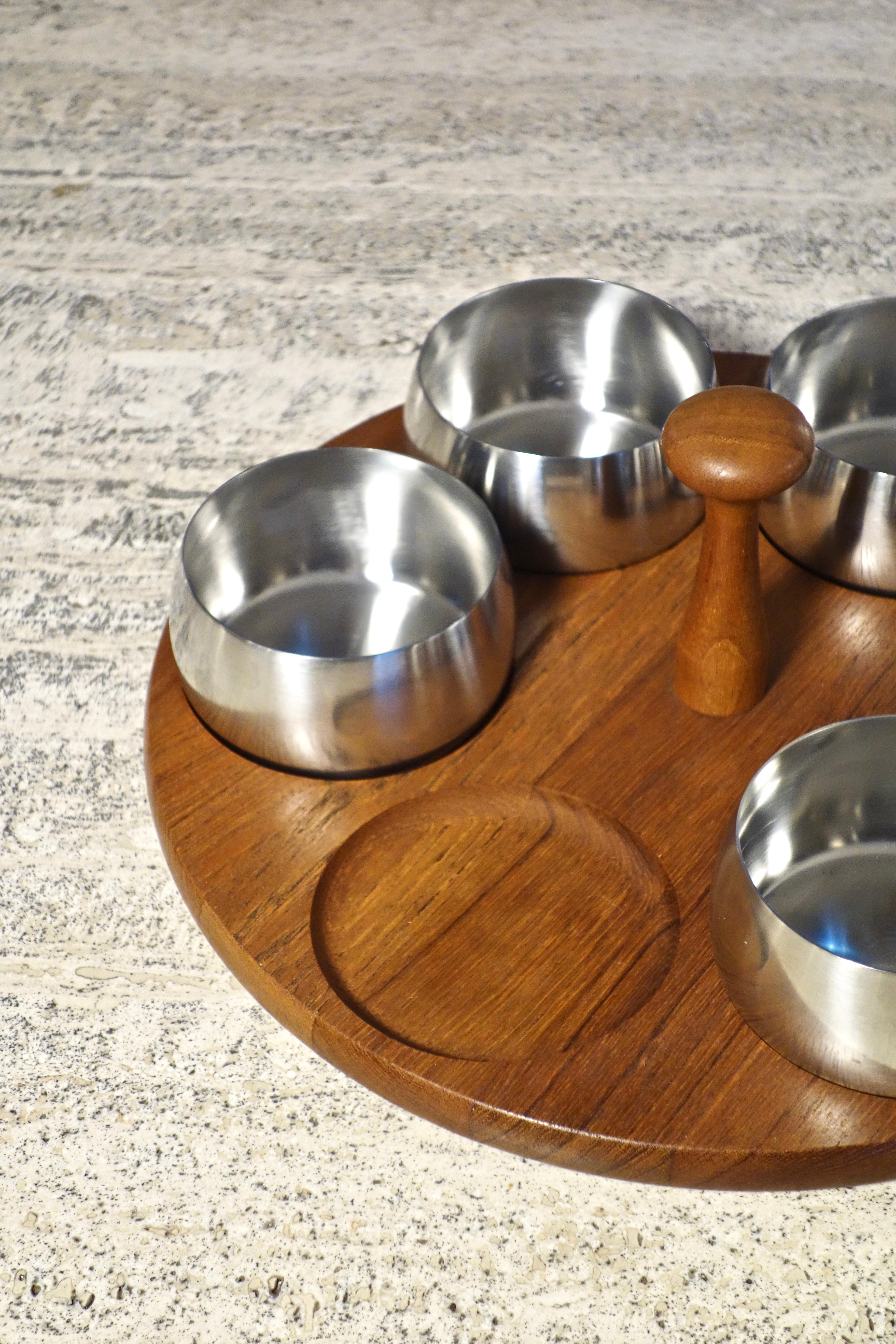 Scandinavian Appetizer Teak Tray by Lundtofte, Denmark 1960's In Good Condition In VILLEURBANNE, FR