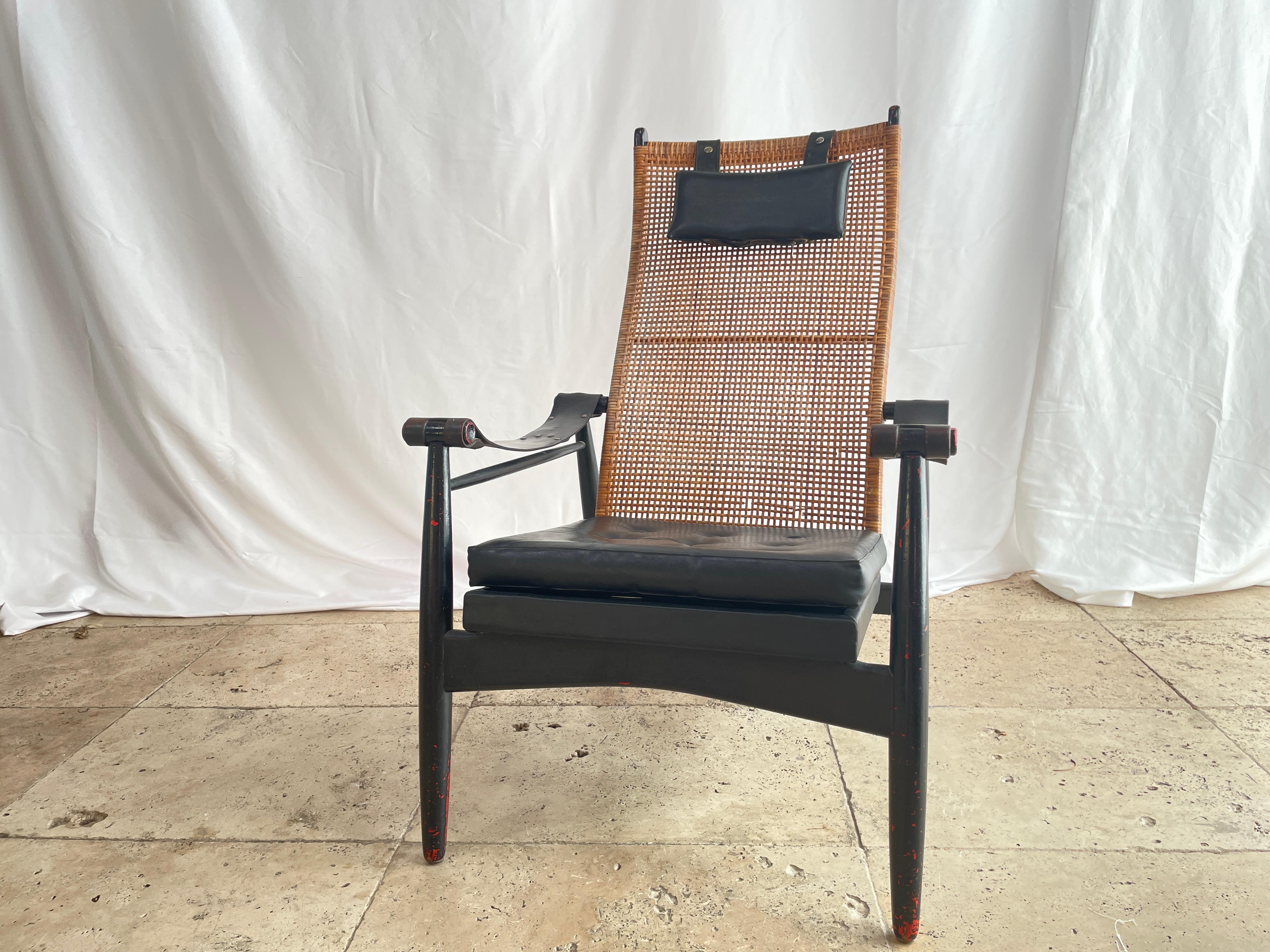 Scandinavian Armchair from the 20th Century in the Style of Finn Juhl and Larsen 9