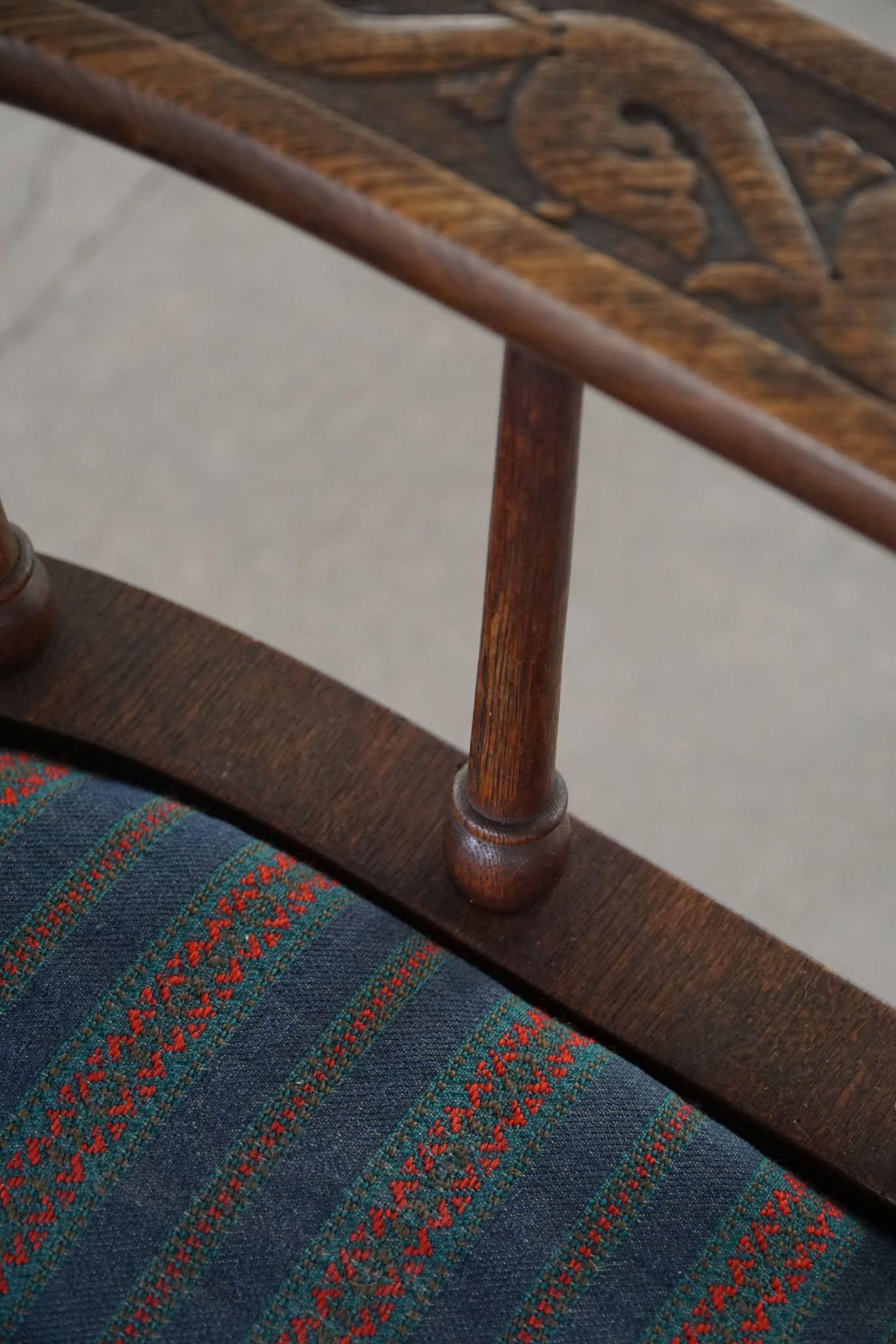 Fauteuil scandinave en Oak massif avec un coussin, Art populaire, début du 19e siècle Bon état - En vente à Odense, DK