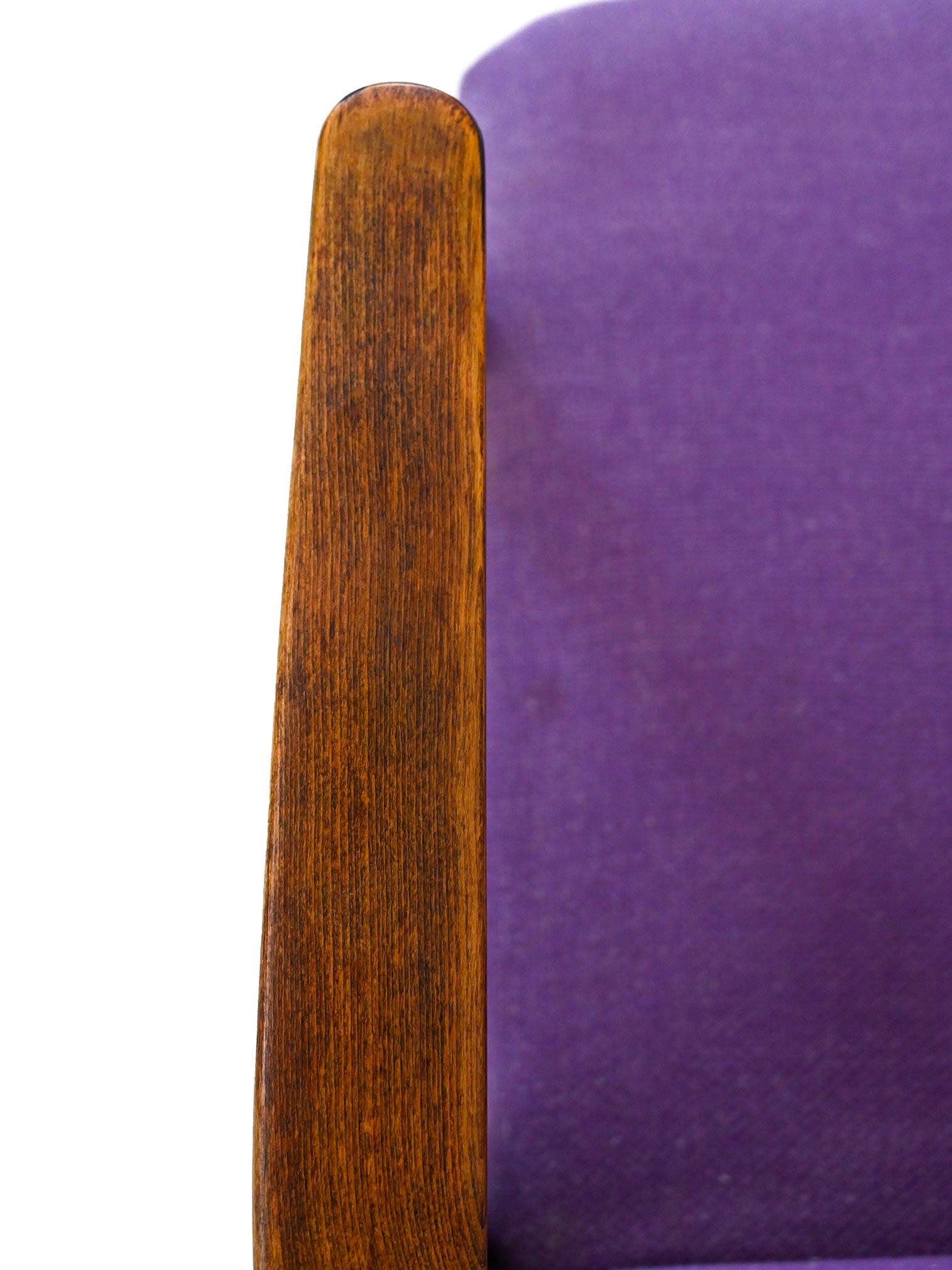Scandinavian armchair with purple fabric For Sale 5
