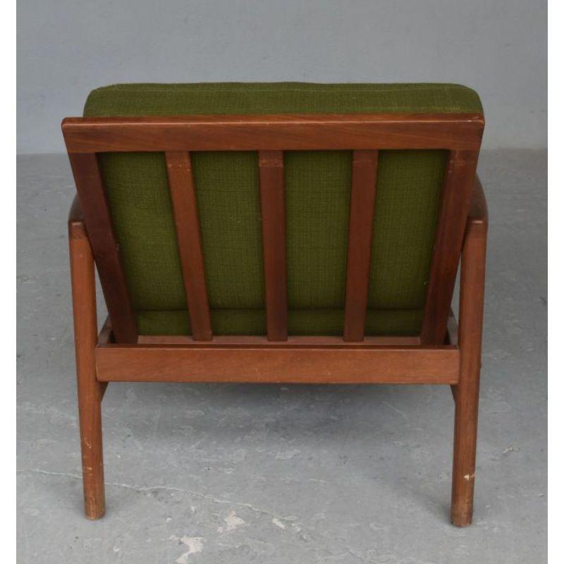 Skandinavische Sessel mit grünem Samtbezug, 1960 (Skandinavische Moderne) im Angebot