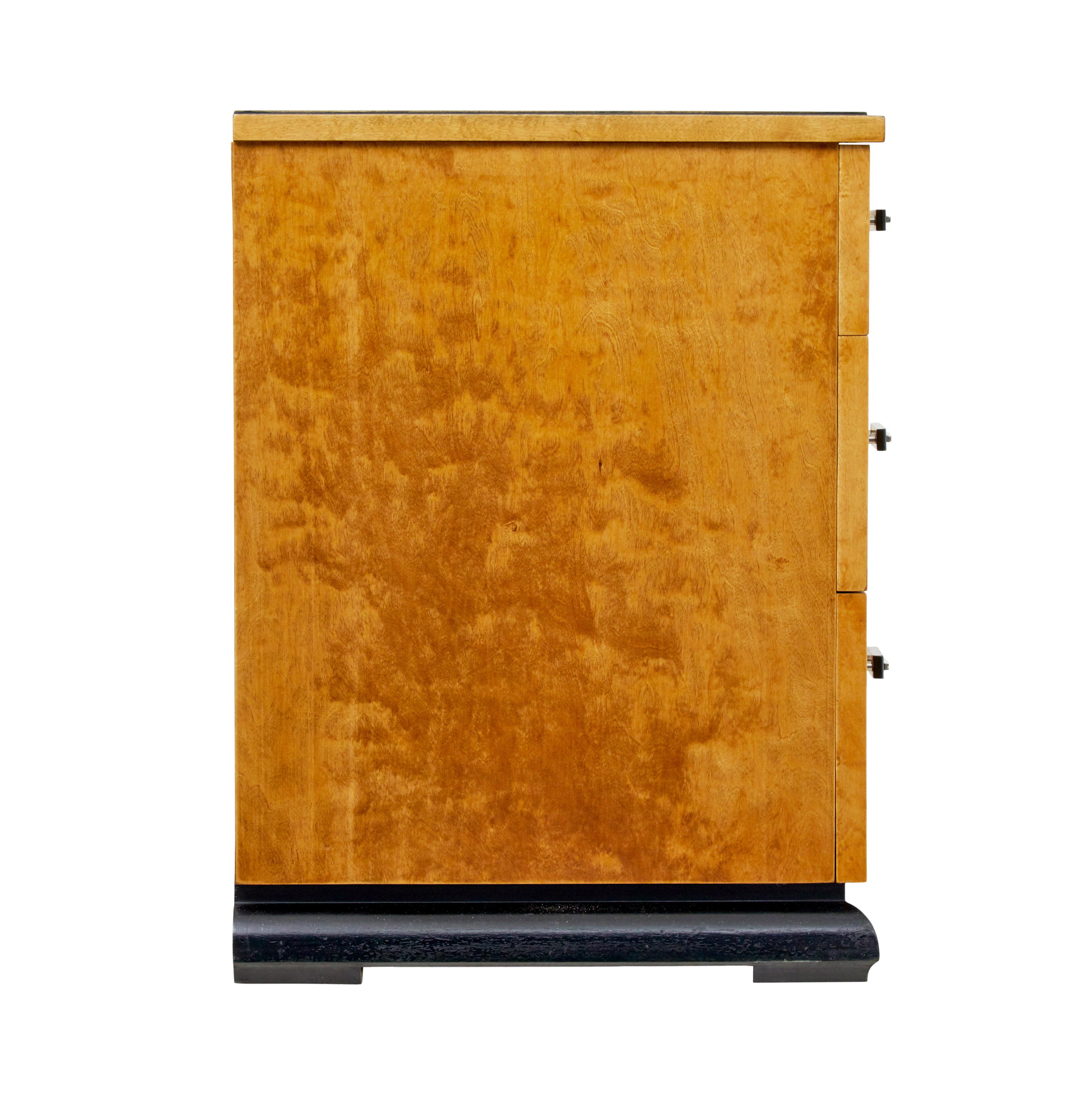 XX secolo Cassettiera scandinava in betulla Art Déco in vendita