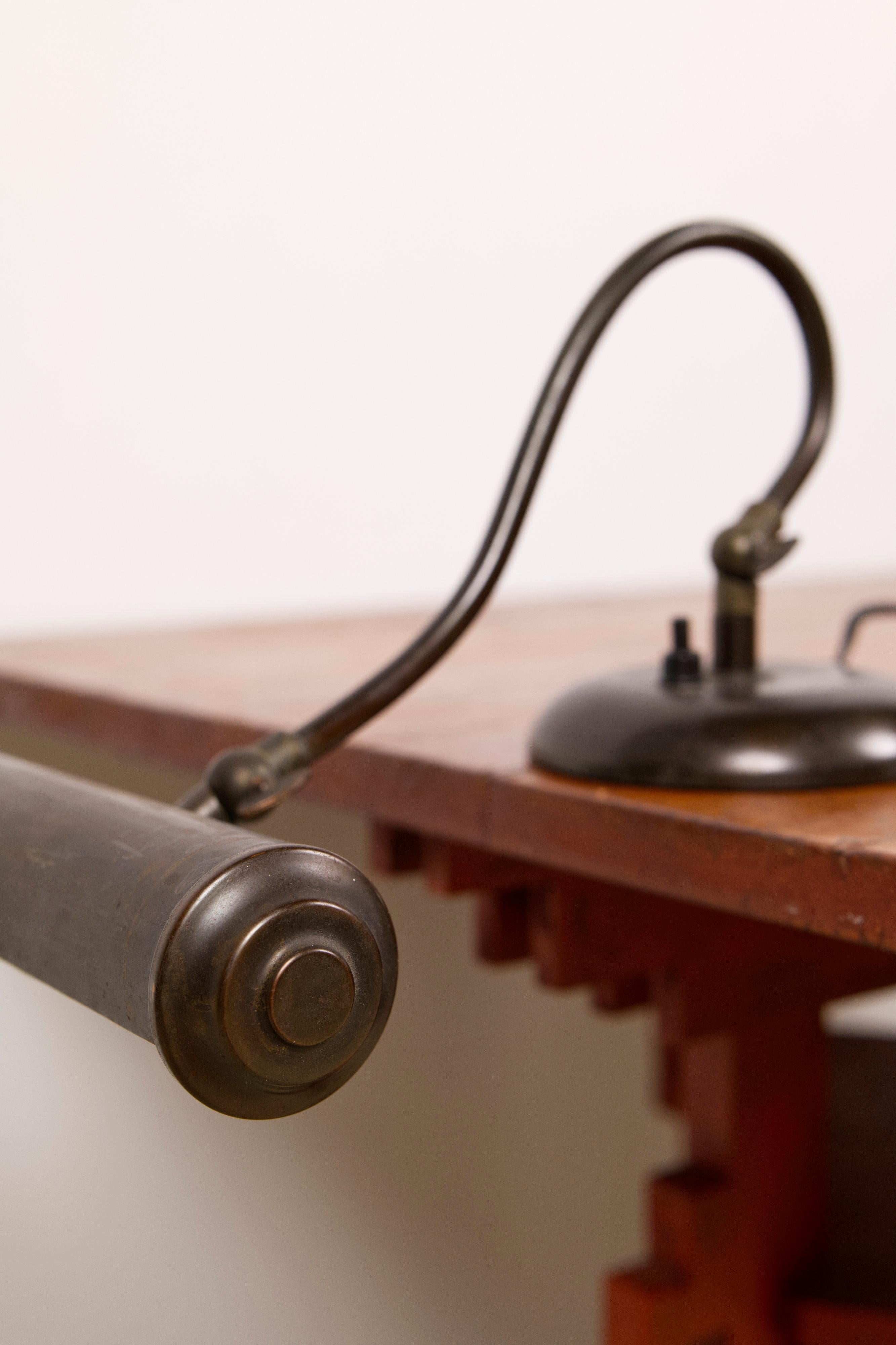 Skandinavische Art-Déco-Klavierlampe aus Messing, 1930er Jahre im Angebot 3