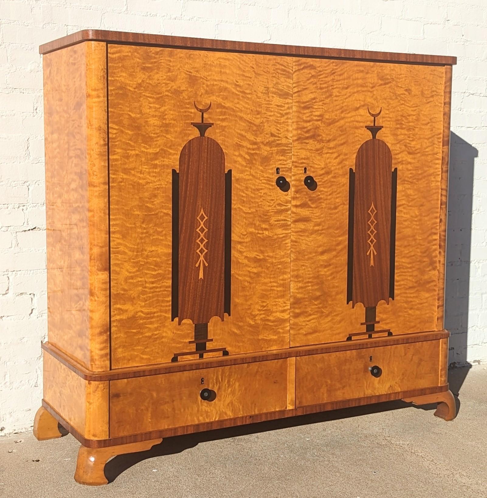 Scandinavian Art Deco Burlwood Cabinet  For Sale 7