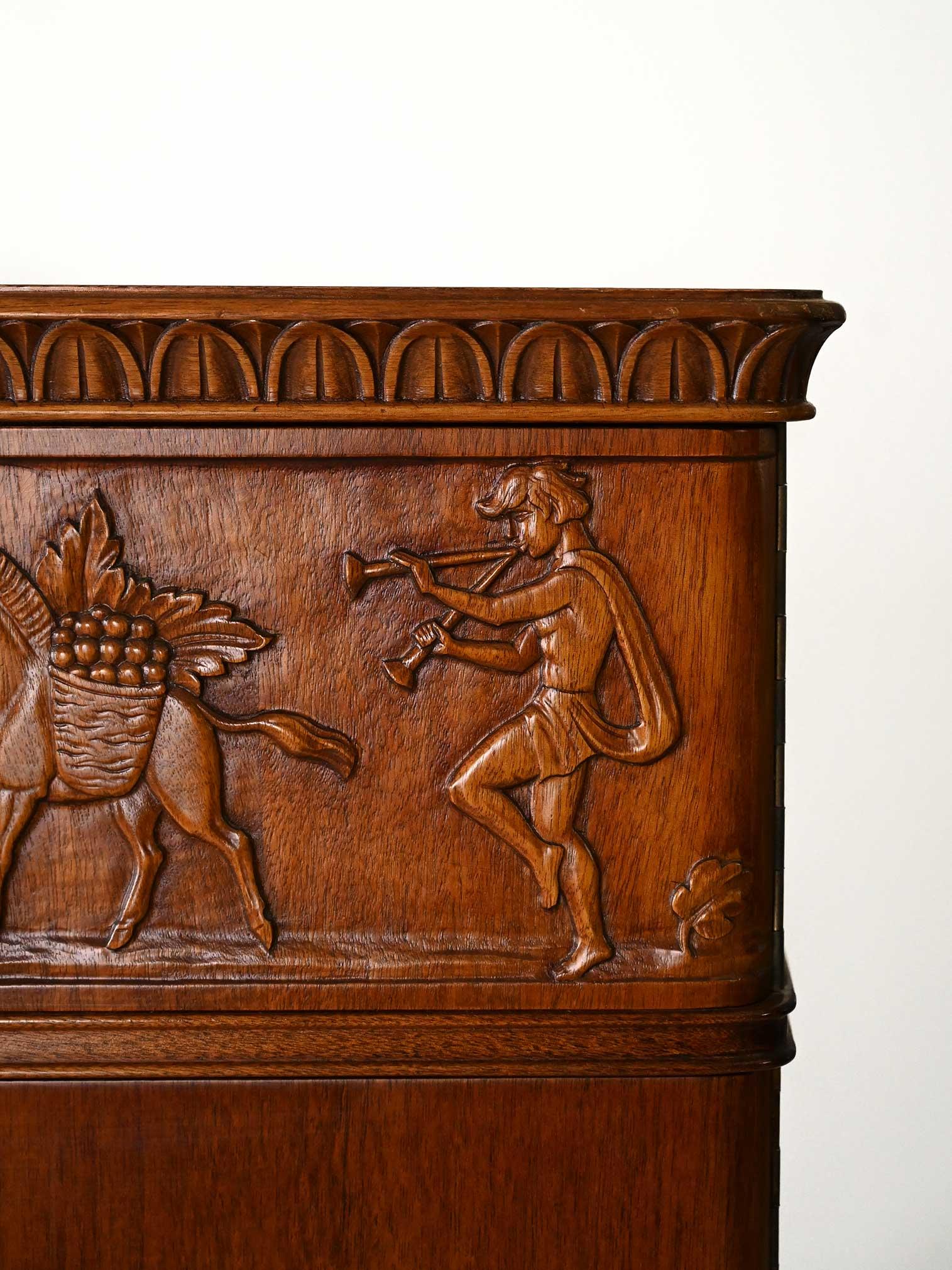 Scandinavian Art Deco Cabinet 1