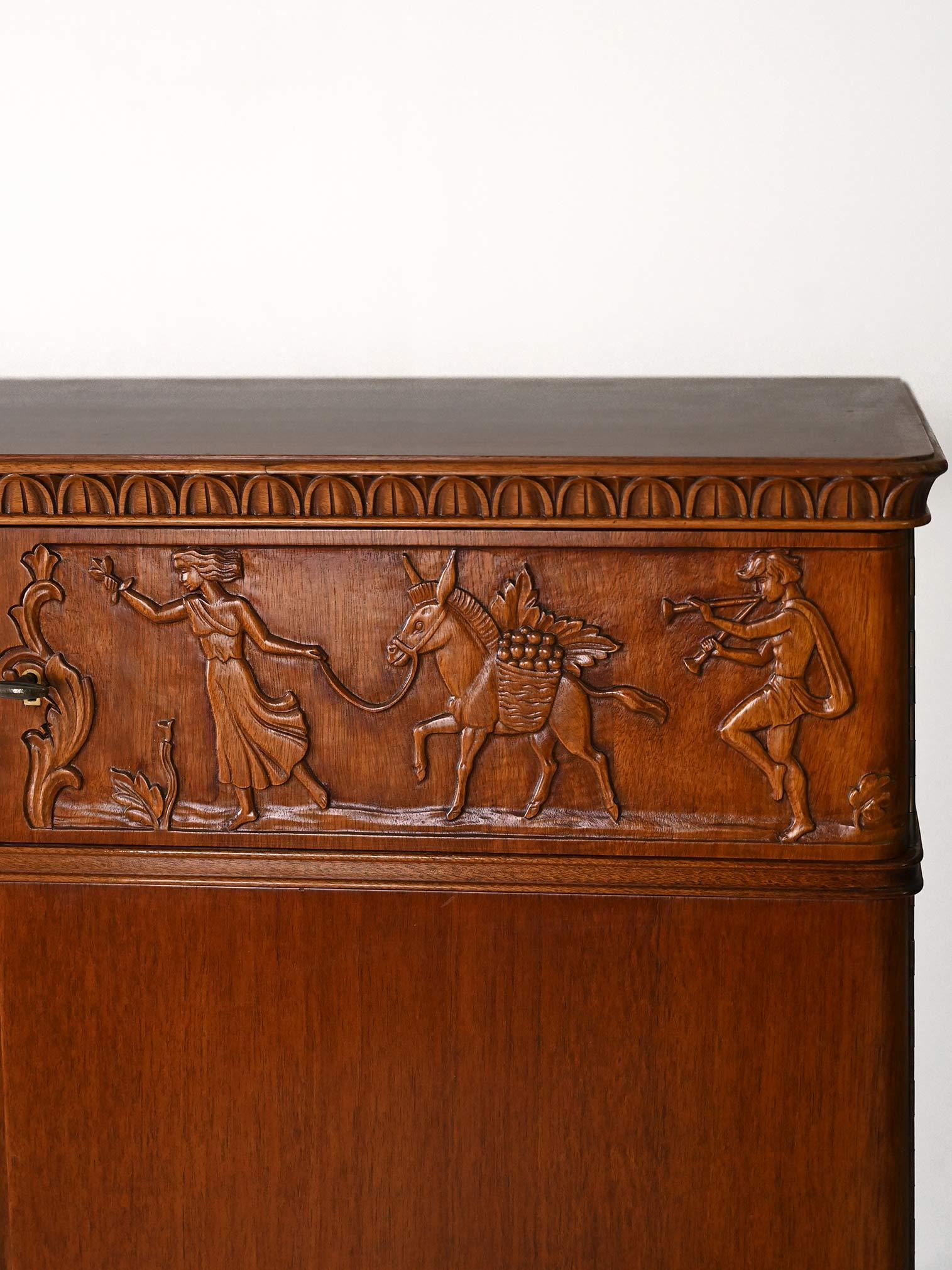 Scandinavian Art Deco Cabinet 3