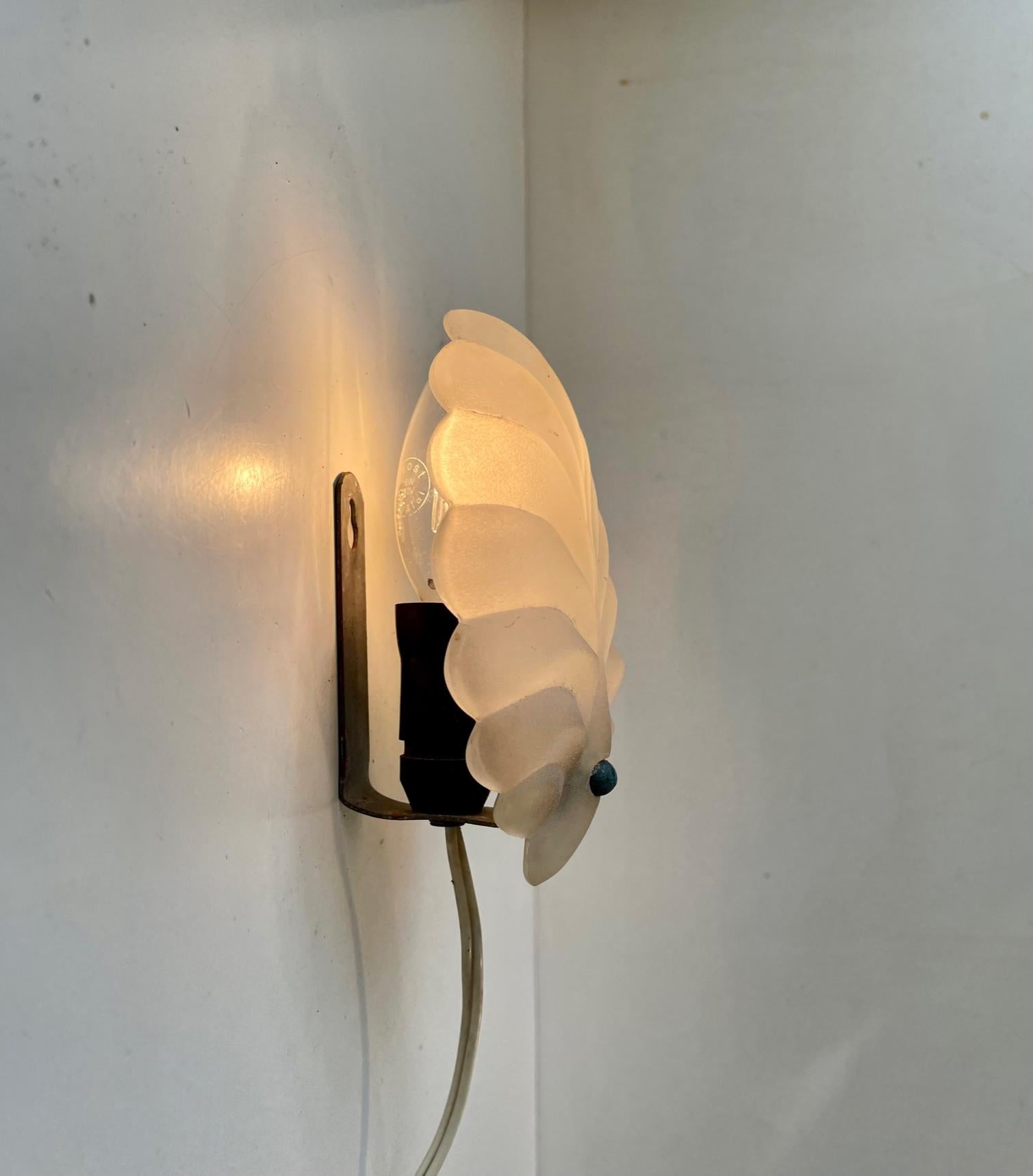 Scandinavian Art Deco Clam Shell Sconce, 1930s In Good Condition In Esbjerg, DK
