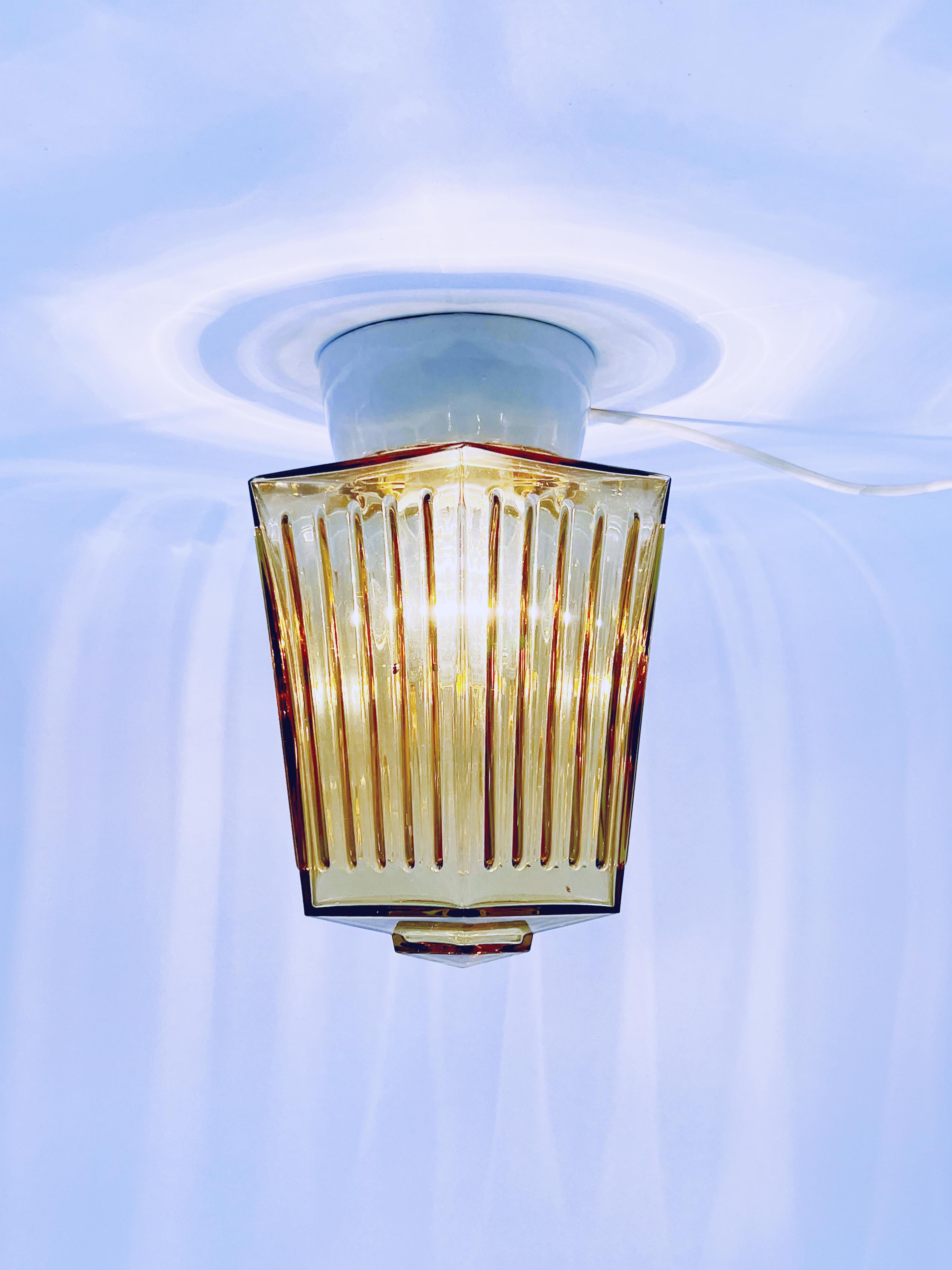 Lampada da soffitto ad incasso in stile Art Deco scandinavo, vetro Greene & Greene, 1930-50 circa. in vendita 3