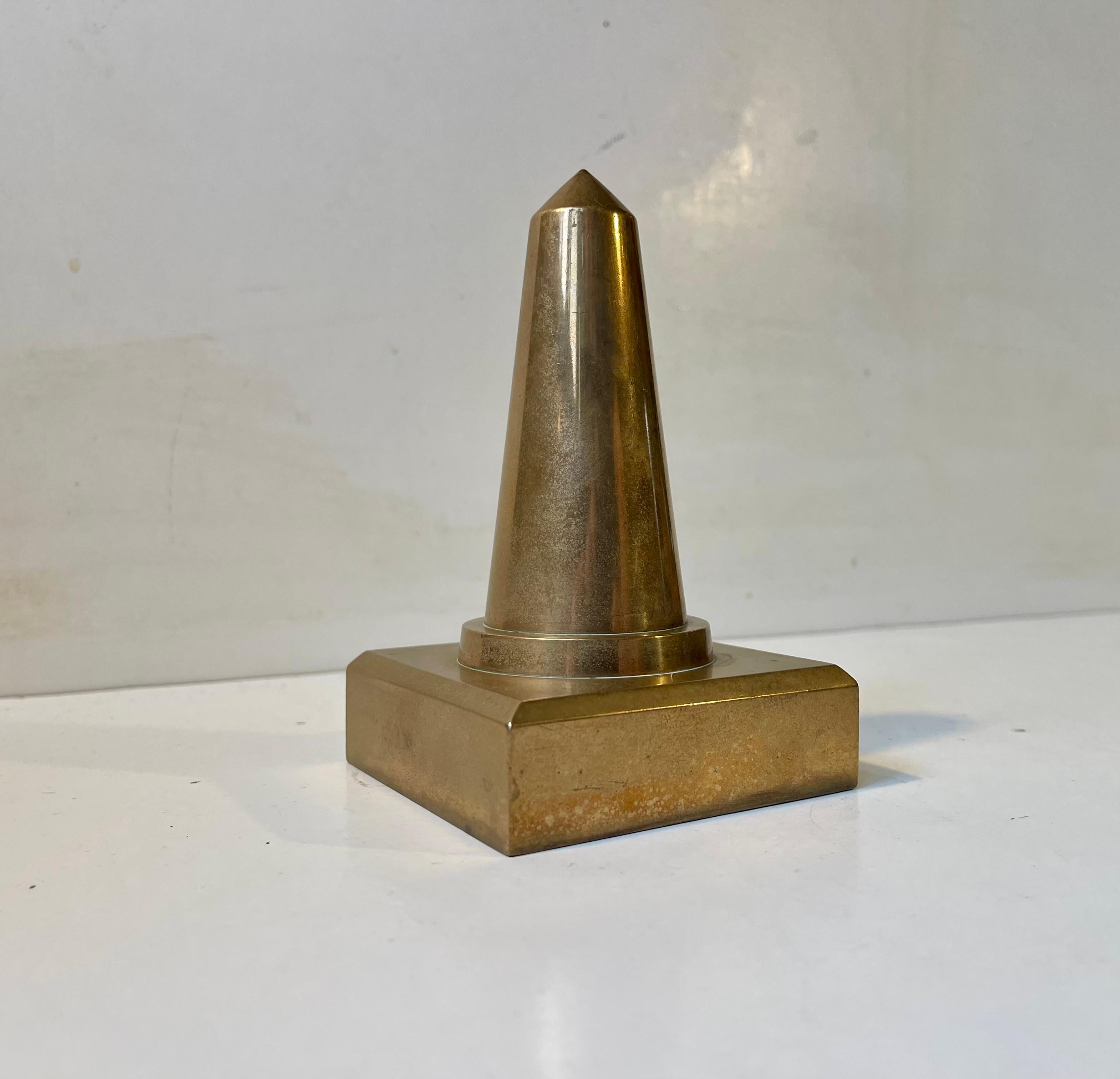 Scandinavian Art Deco Obelisk in Heavy Bronze, 1930s In Good Condition For Sale In Esbjerg, DK