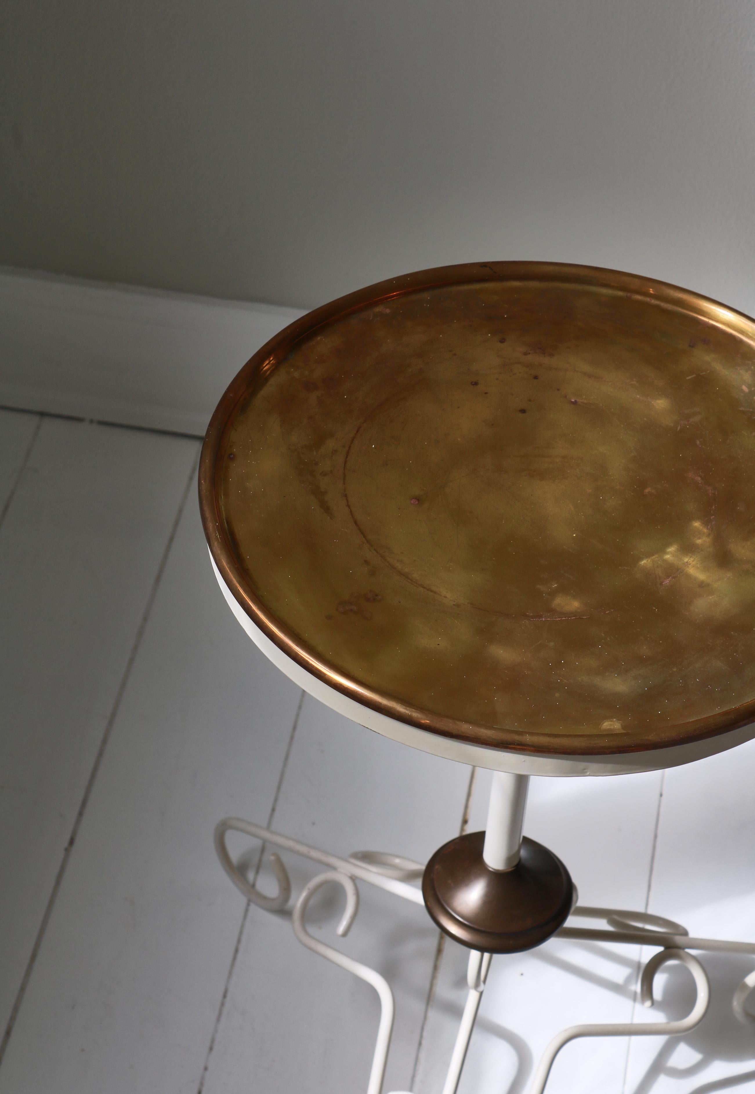 Scandinavian Art Deco Occasional Table in Patinated Brass & Iron, 1930s In Good Condition For Sale In Odense, DK
