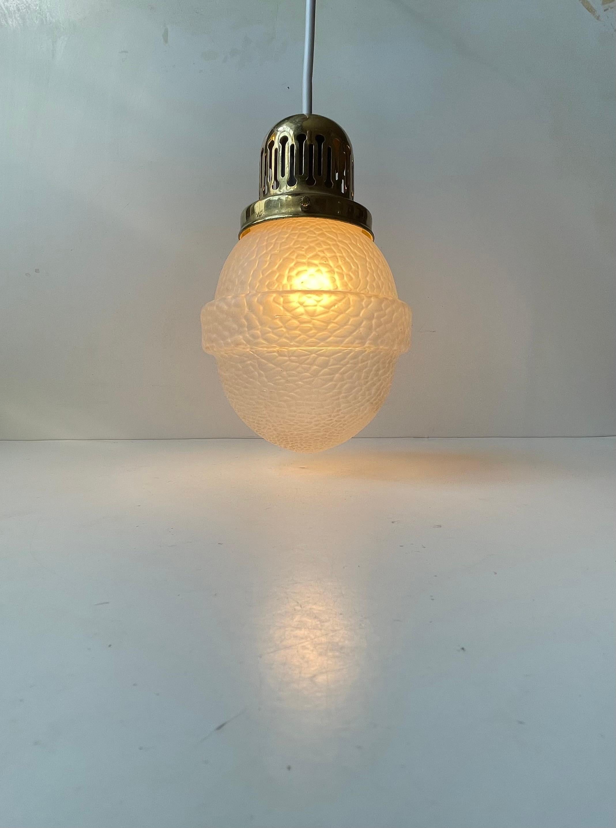 Scandinavian Art Deco Pendant Lamp in Brass & Lizard skin Glass, 1930s For Sale 3