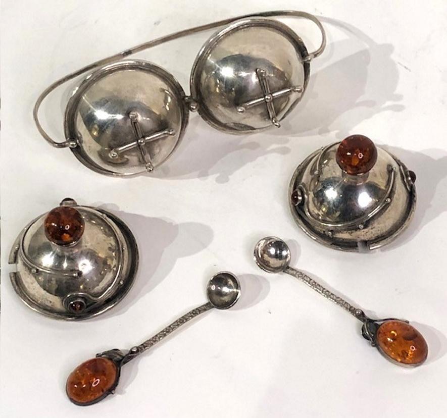 Set di sale e pepe in argento e ambra Art Deco scandinavo, 1940 ca. in vendita 1