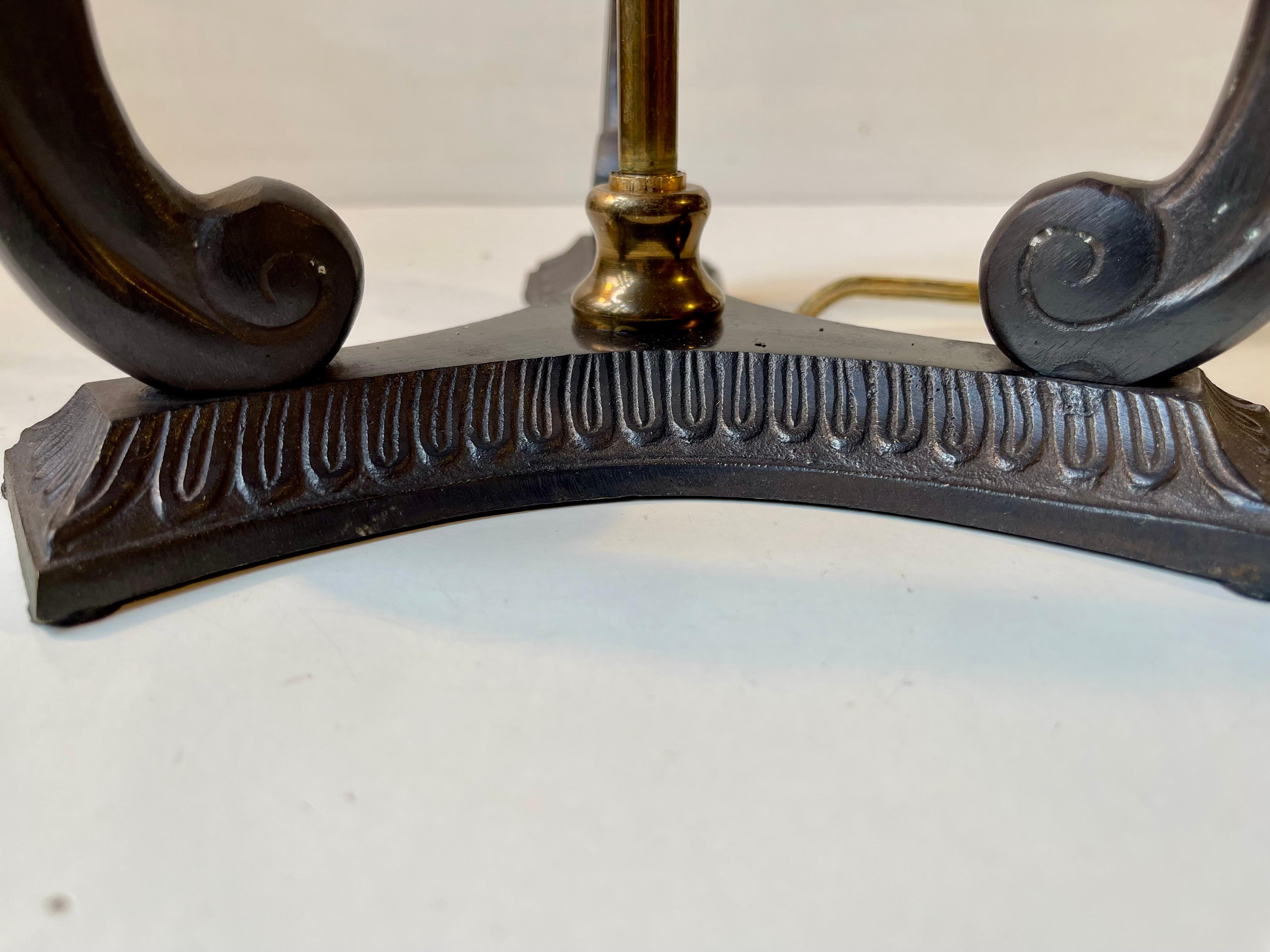 Scandinavian Art Deco Table Lamp in Alabaster & Patinated Bronze For Sale 1