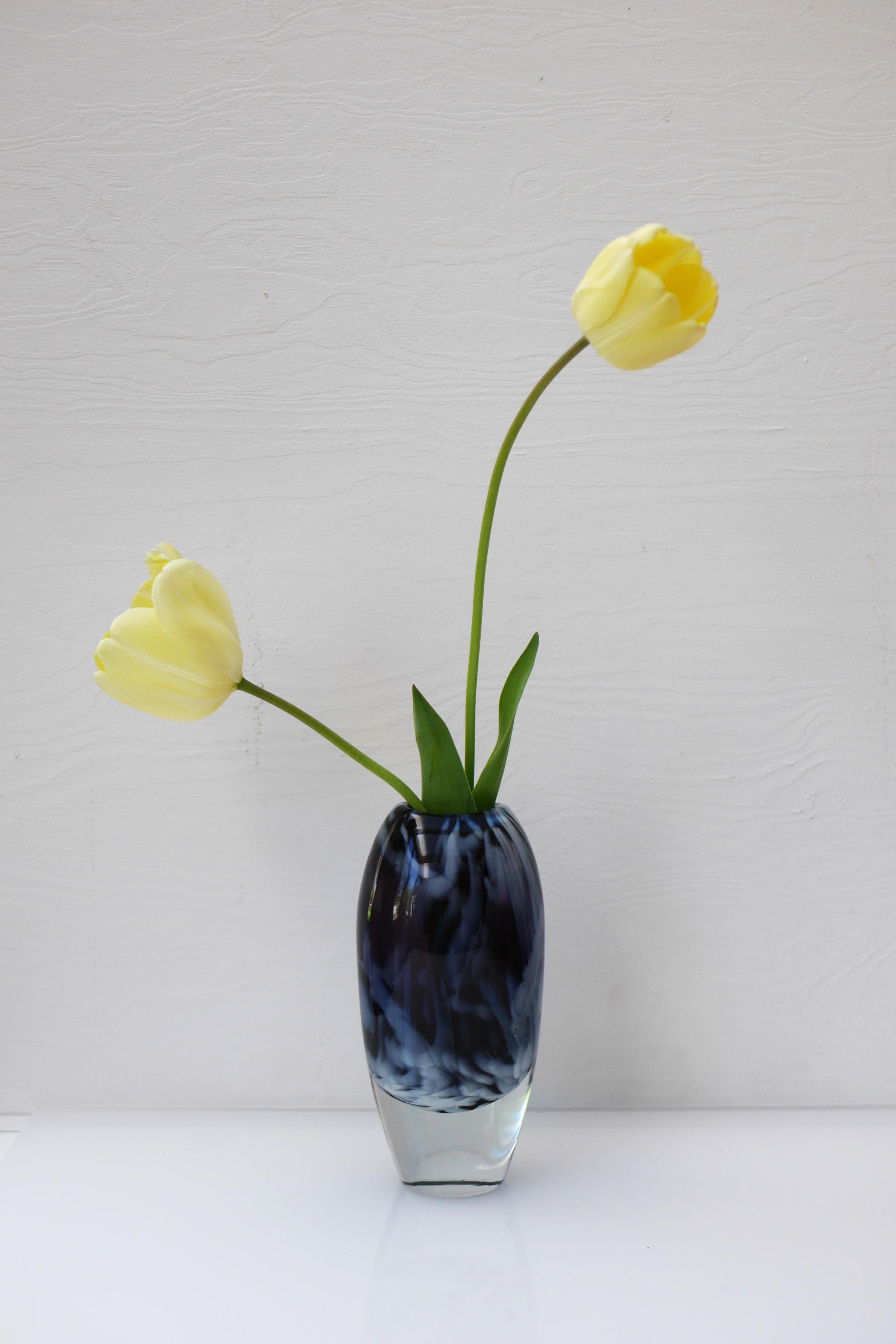 Late 20th Century Scandinavian art glass Vase by Kjell Engman, Sea Glassbruk, Sweden For Sale