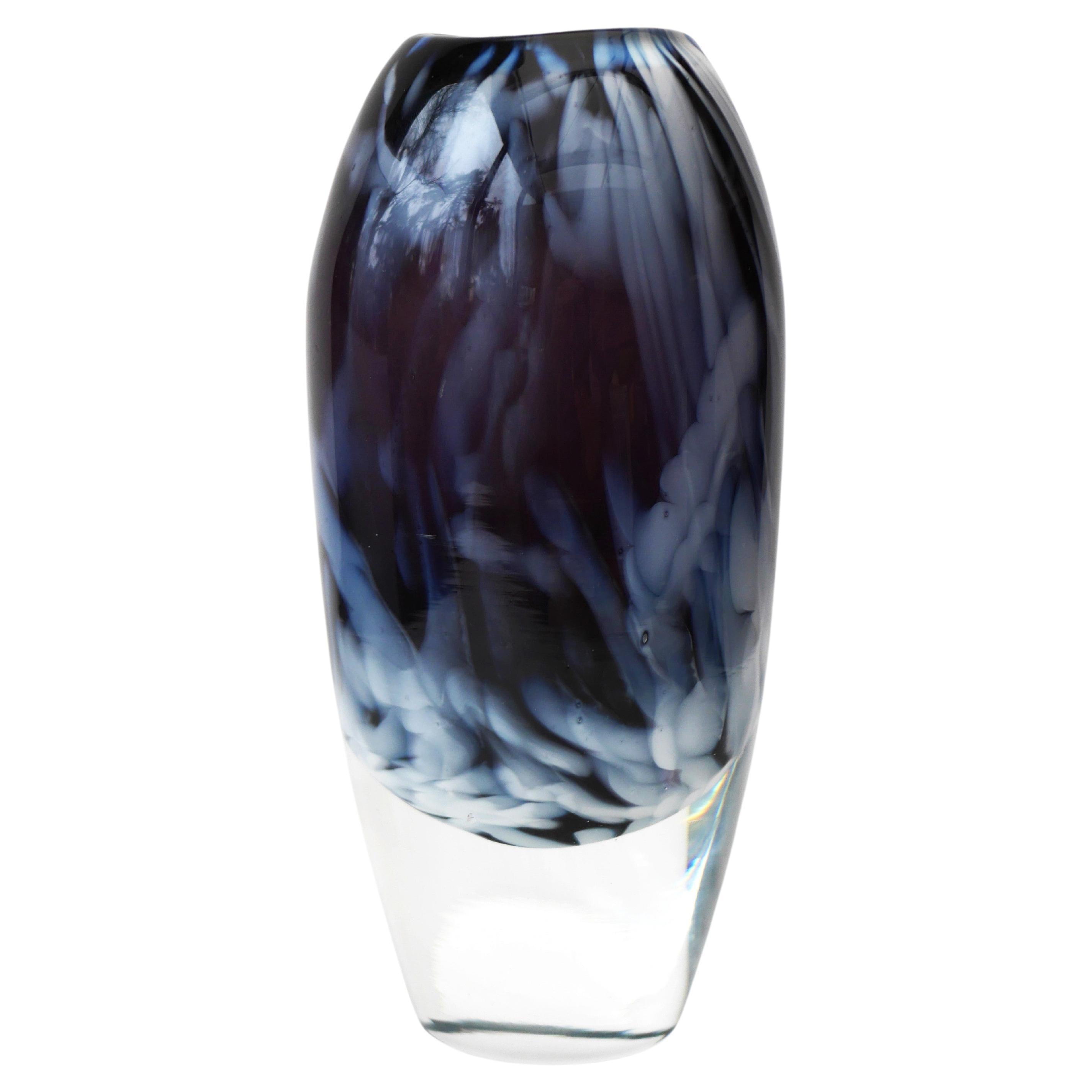 Skandinavische Vase aus Kunstglas von Kjell Engman, Sea Glassbruk, Schweden