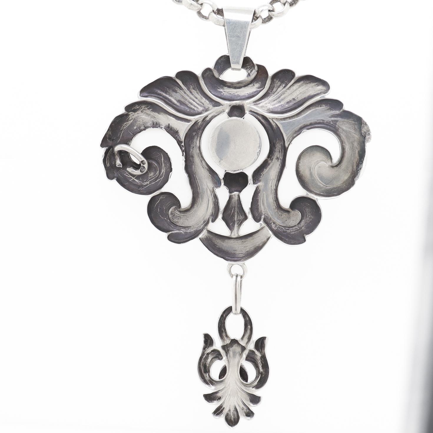 Collana con ciondolo in argento e lapis in stile Art Nouveau scandinavo in vendita 4