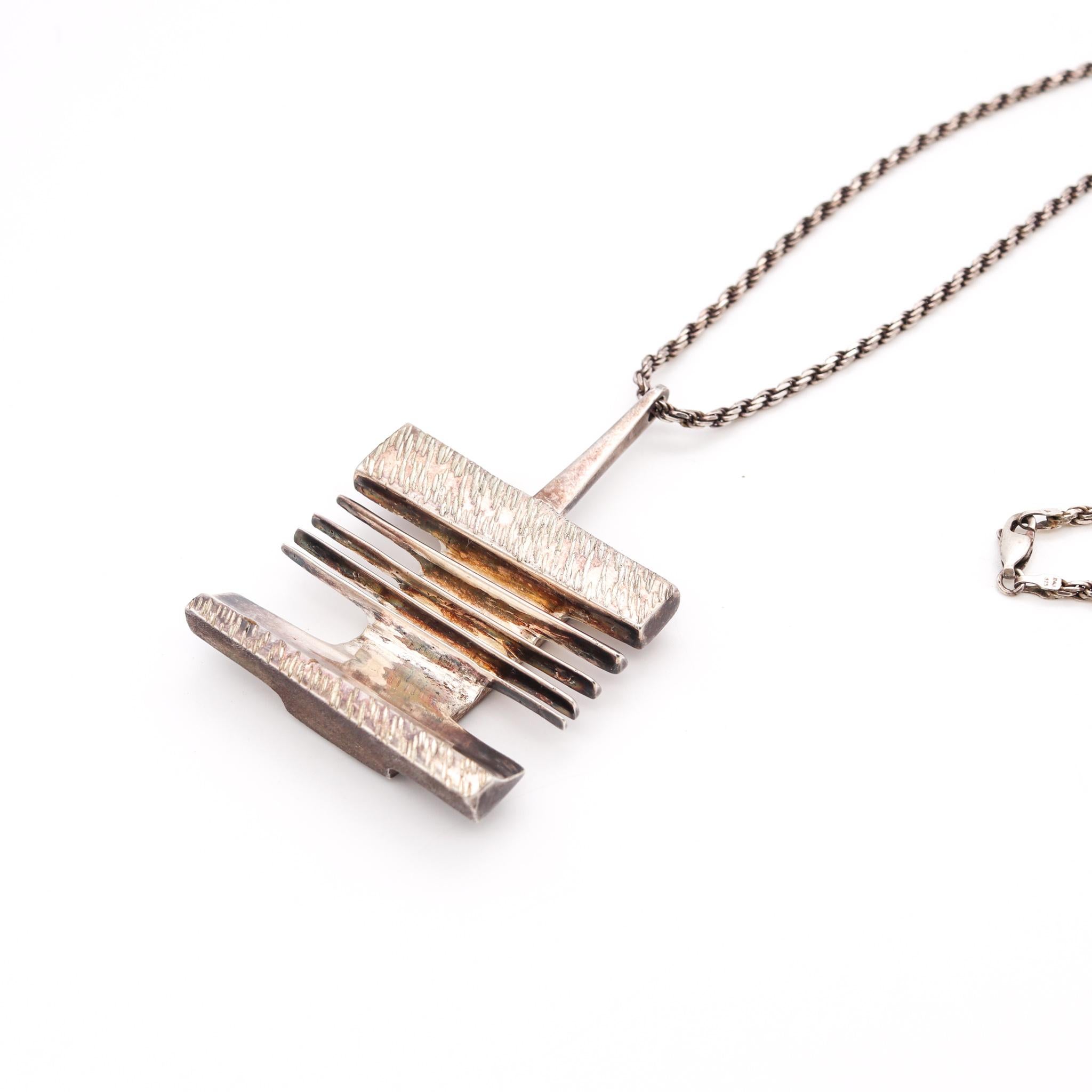 Scandinavian Artist Jine 1970 Geometric Pendant Necklace in .925 Sterling Silver In Excellent Condition For Sale In Miami, FL