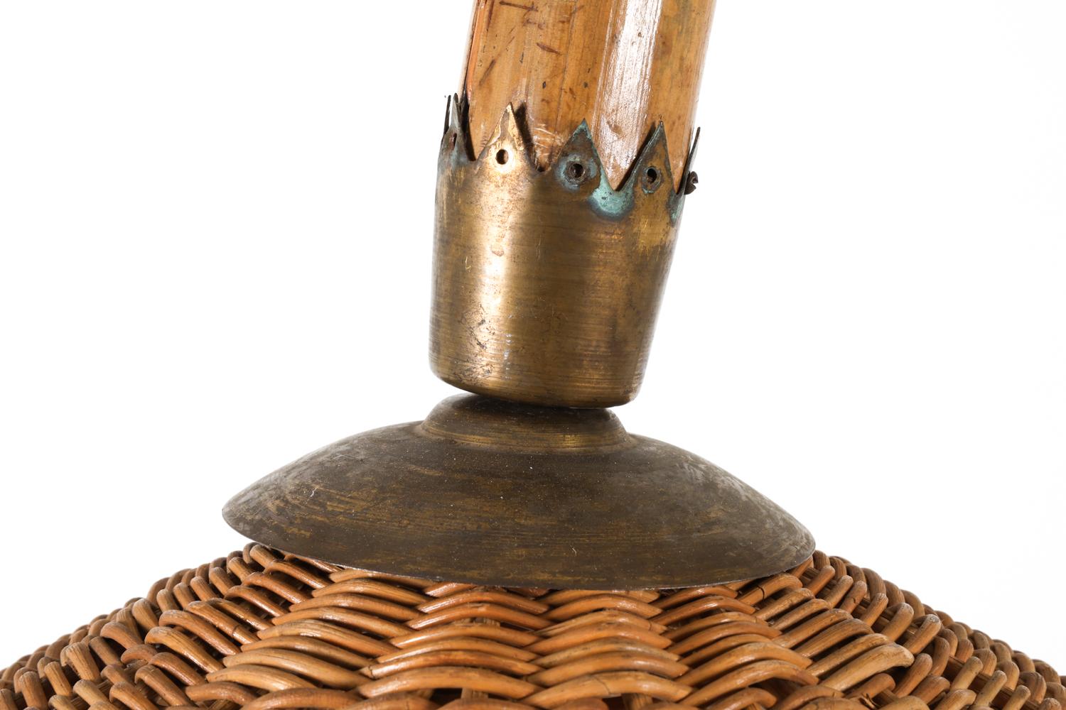 Lampadaire arc scandinave en bambou et rotin, circa 1960s en vente 2