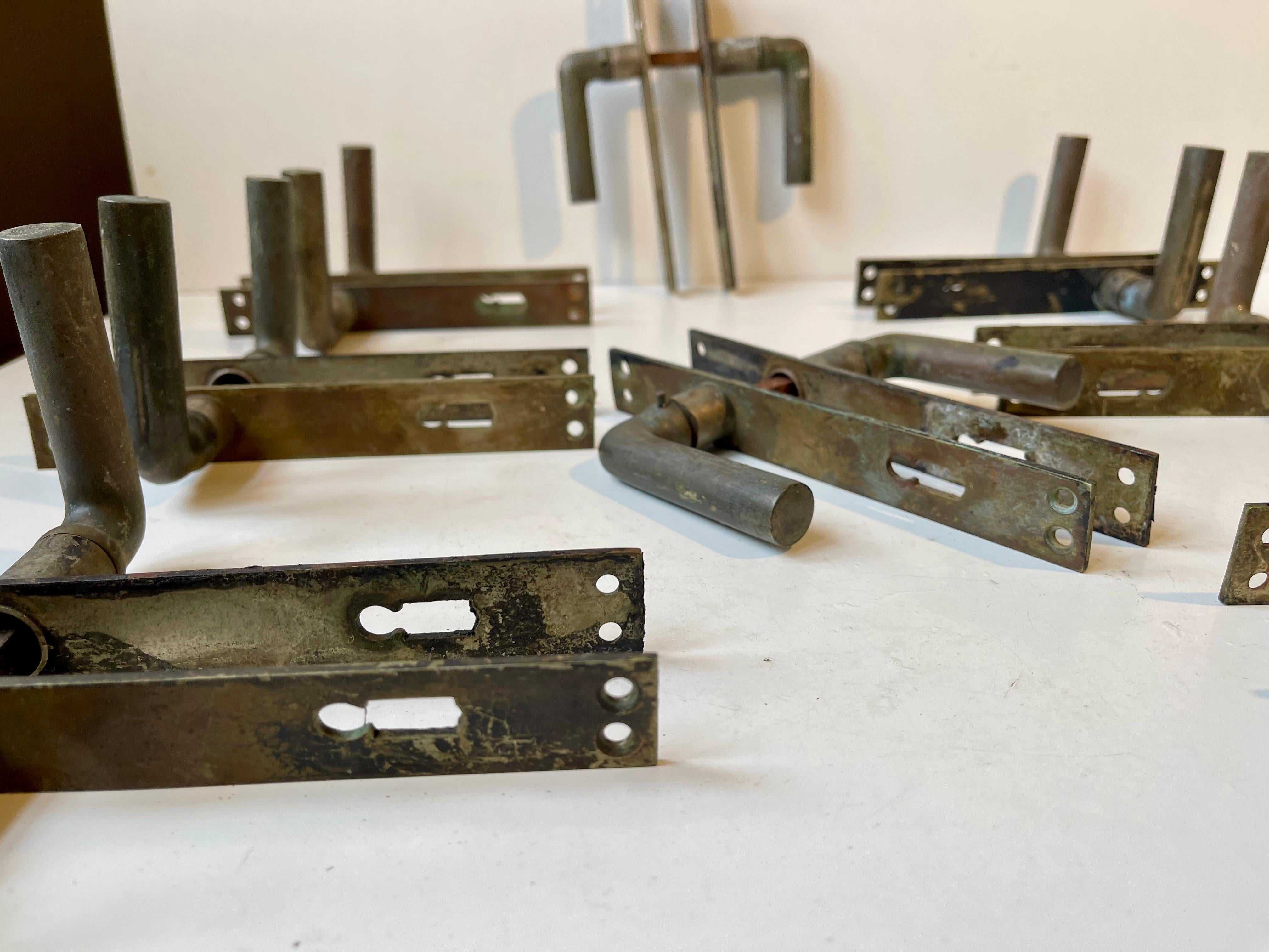 Scandinavian Bauhaus State Building Door Handles in Brass, 1930s, 8 Sets For Sale 4