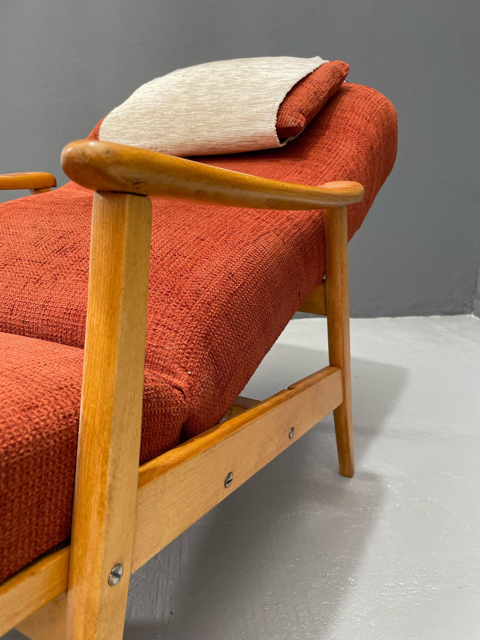 Fauteuil inclinable scandinave en Beeche, Suède, années 1950 en vente 11