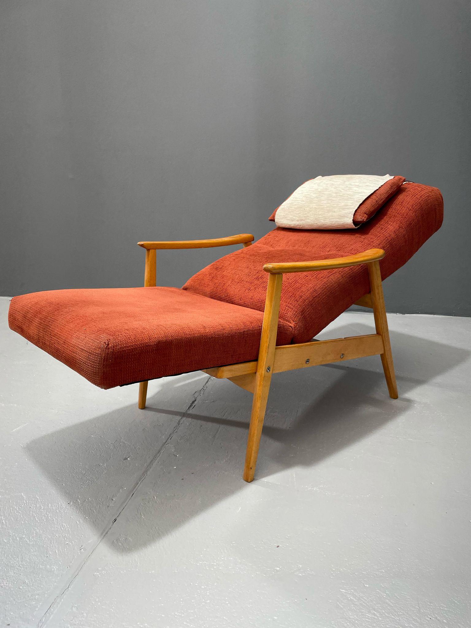 Fauteuil inclinable scandinave en Beeche, Suède, années 1950 en vente 12