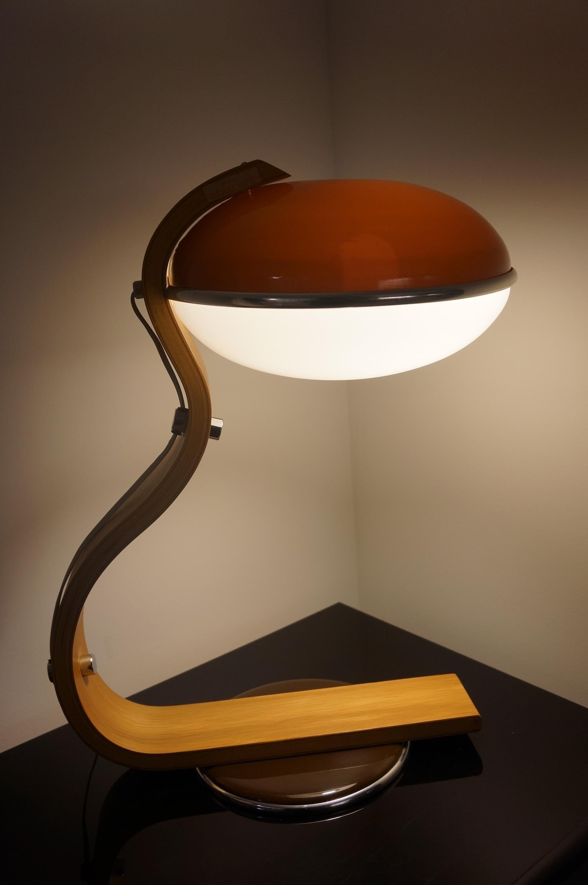 Scandinavian Bentwood Teak and Acrylic Table Lamp 4