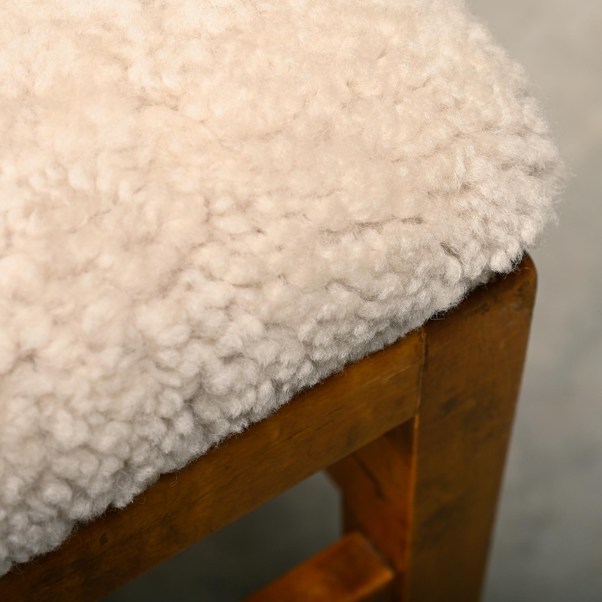 Cuir de mouton Scandinavian birch stools with light sheepskin seats, 1930s en vente