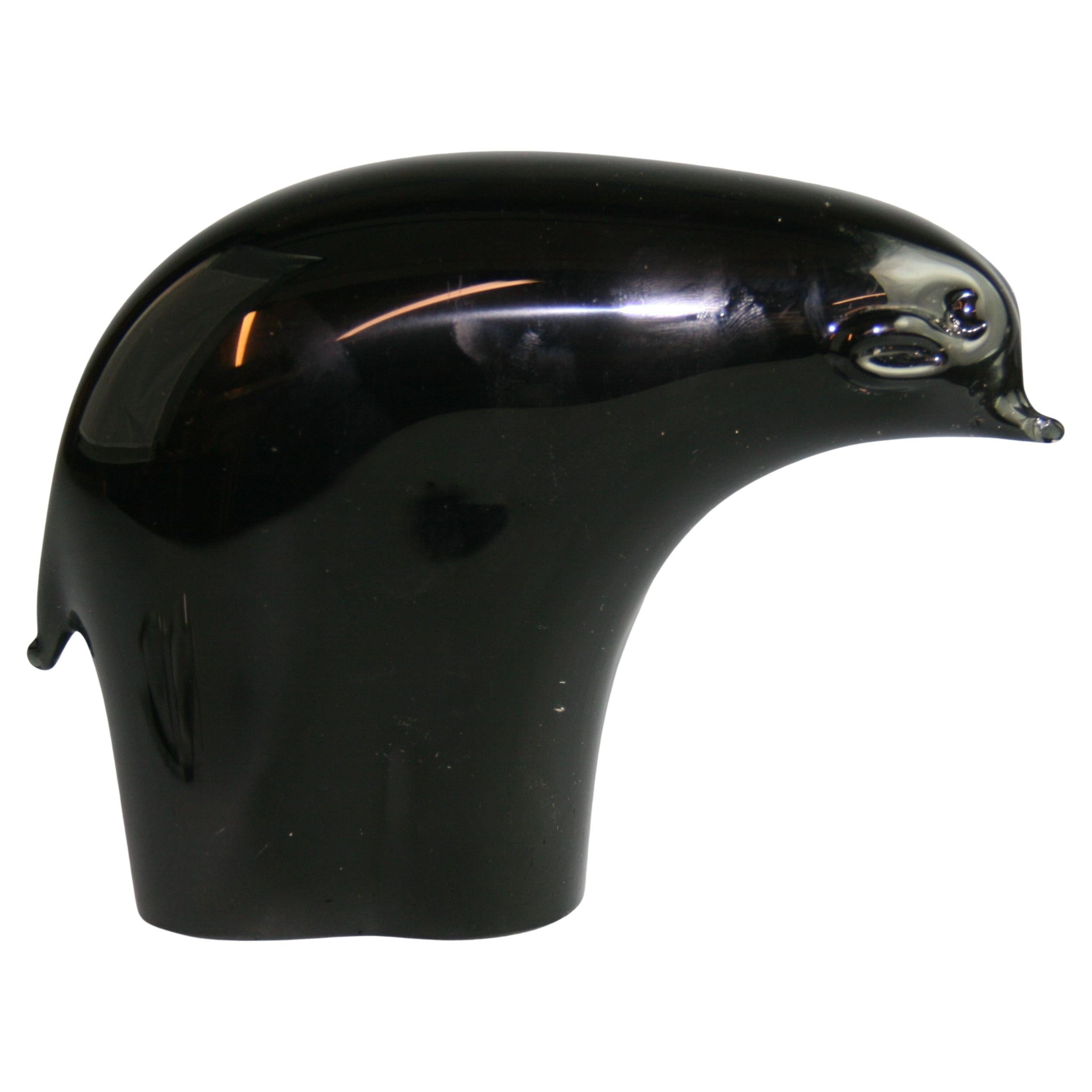 Scandinave  Sculpture d'ours en verre d'art noir en vente