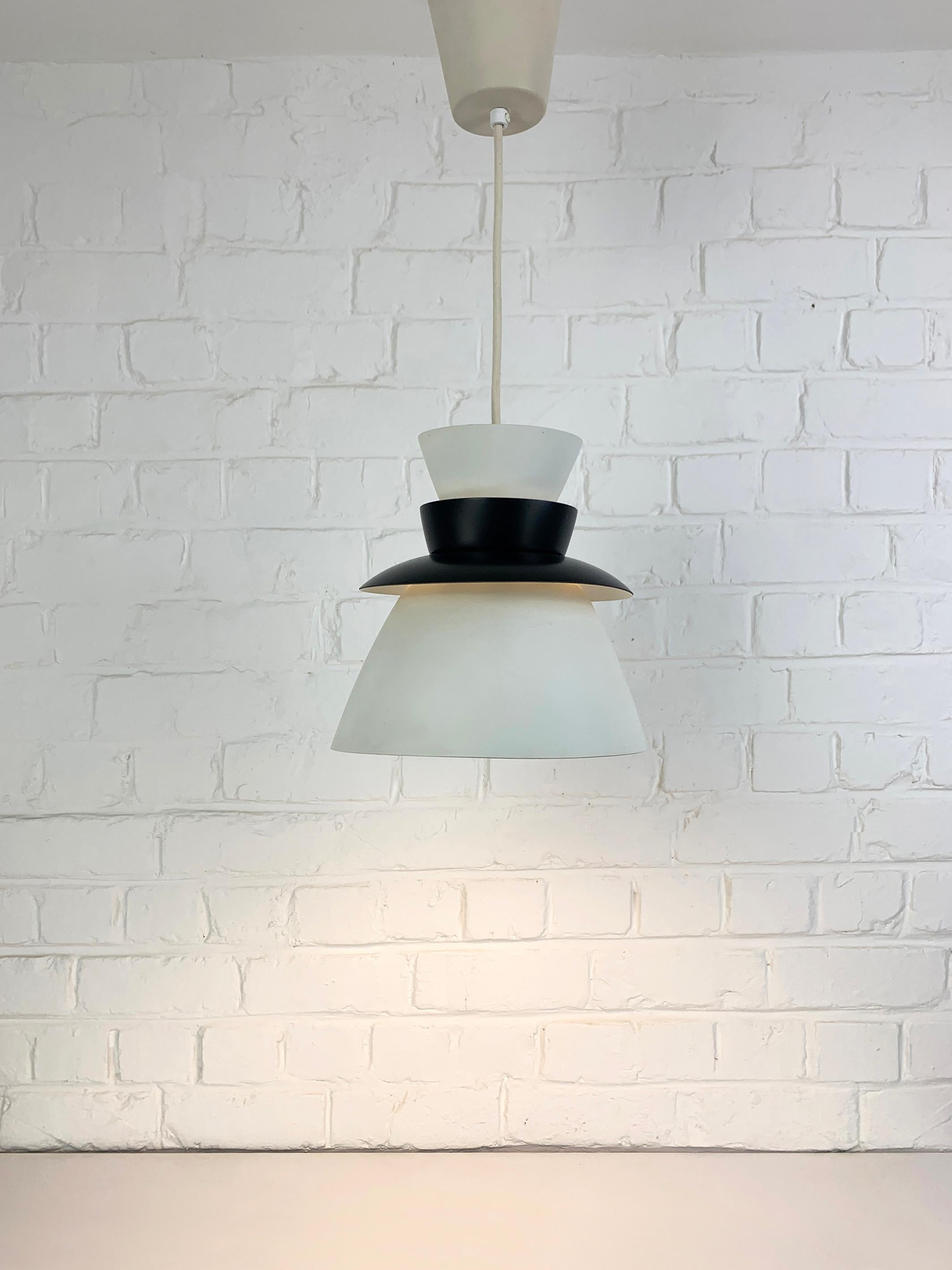 20th Century Scandinavian Black & White Pendant light, Mid-Century Modernism, Artek Finland For Sale