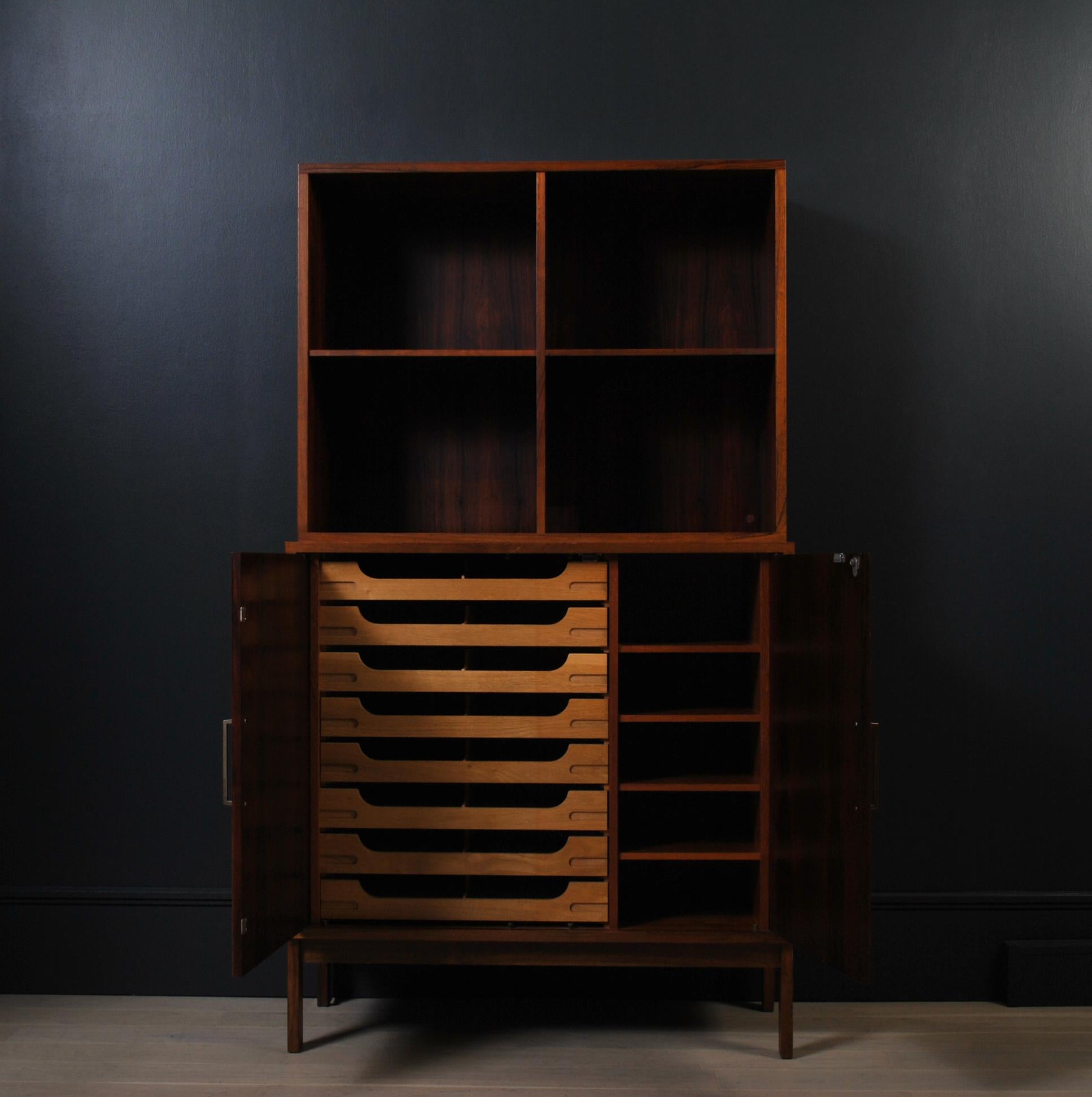 Scandinavian Bookcase Display Cabinet & Drawers In Good Condition In London, GB