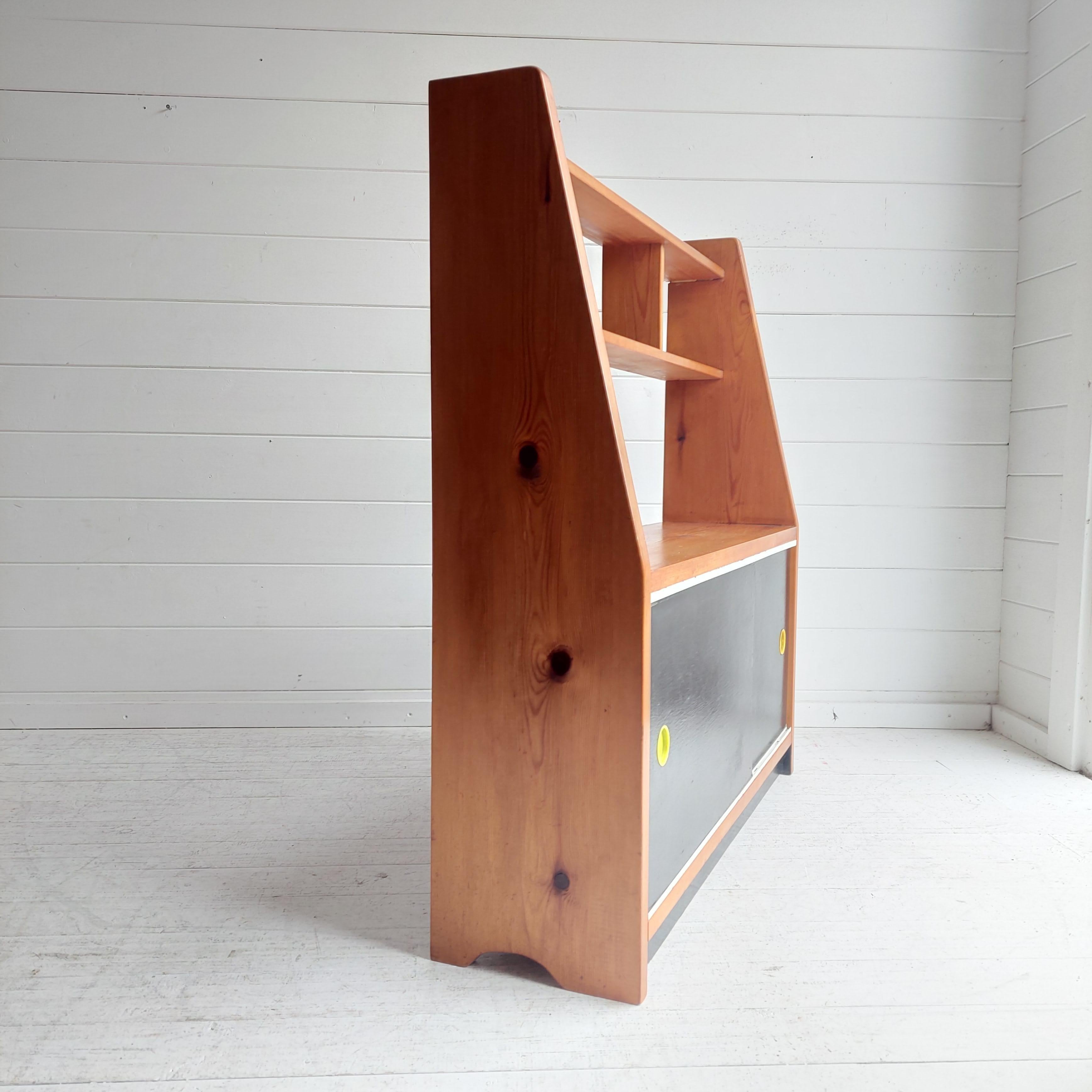 Scandinavian Bookcase in pine with sliding doors, Frantisek Jirak style 60s 2