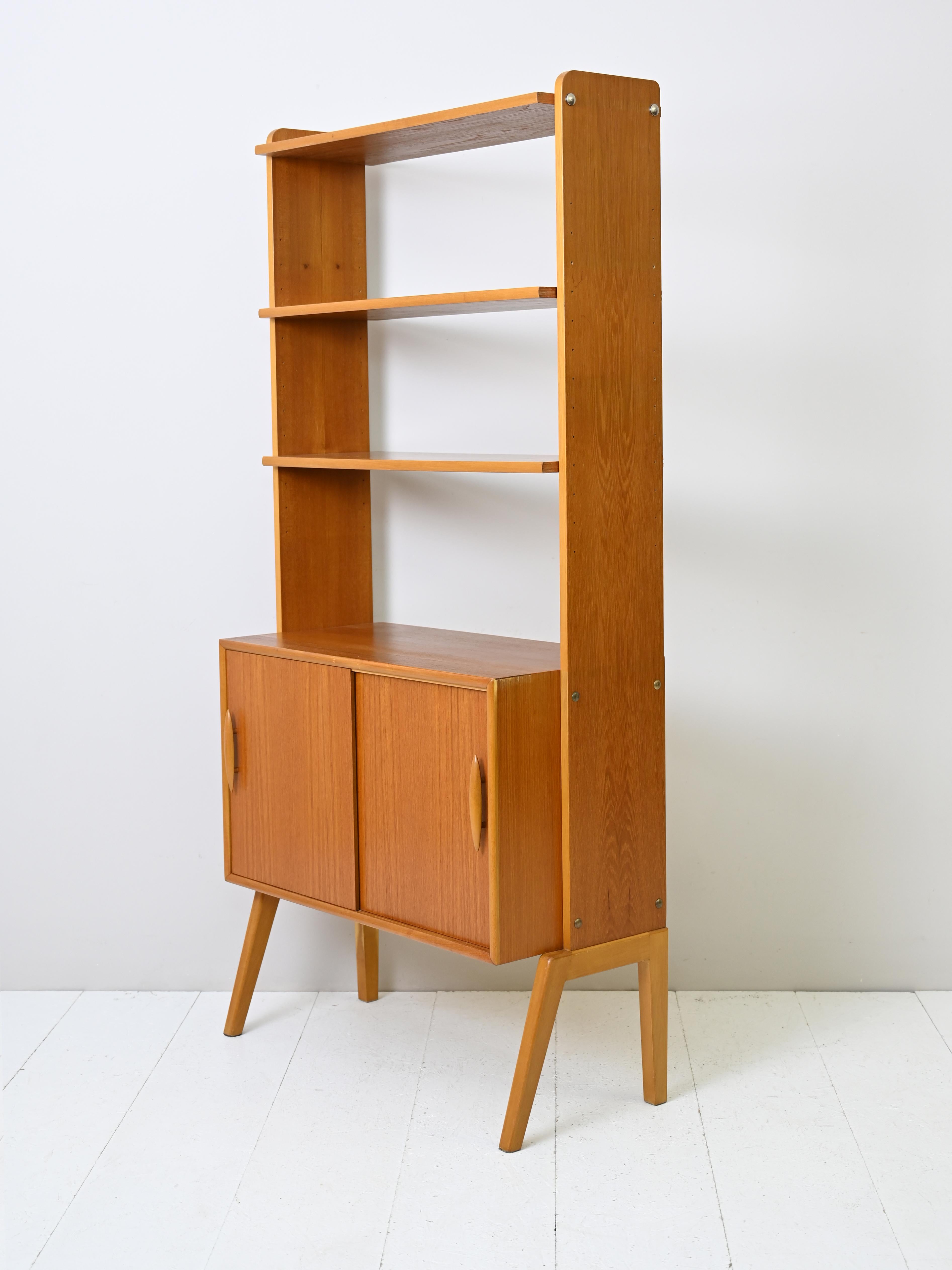 Scandinavian Bookcase with Small Teak Sideboard In Good Condition In Brescia, IT