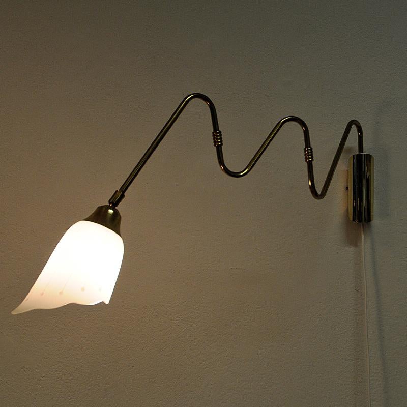 Scandinavian Brass Arm Wall Lamp with Flower Glass Shade, 1950s In Good Condition In Stockholm, SE