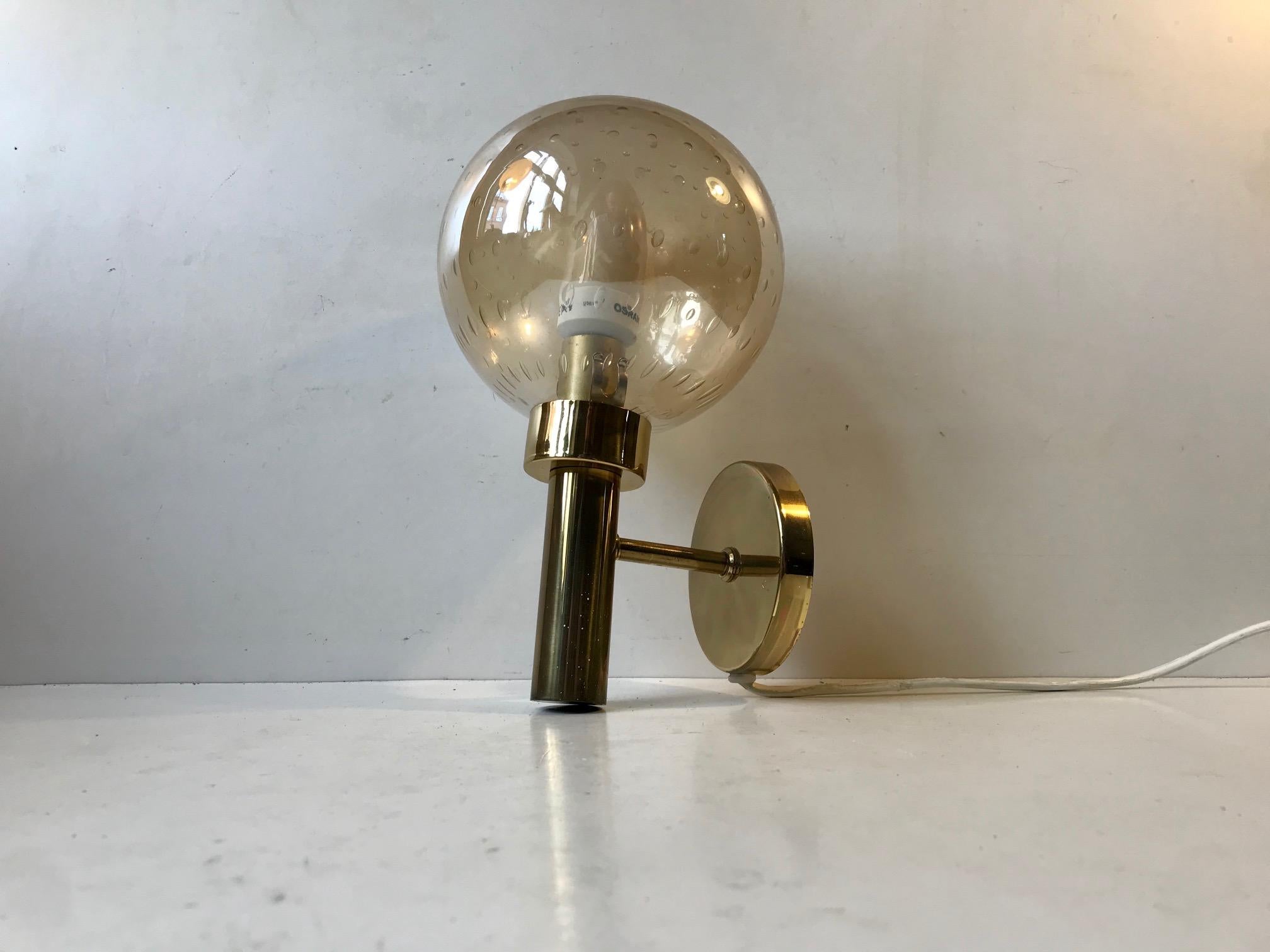 Scandinavian Brass & Bubble Art Glass Wall Sconce by Vitrika, 1970s In Good Condition For Sale In Esbjerg, DK