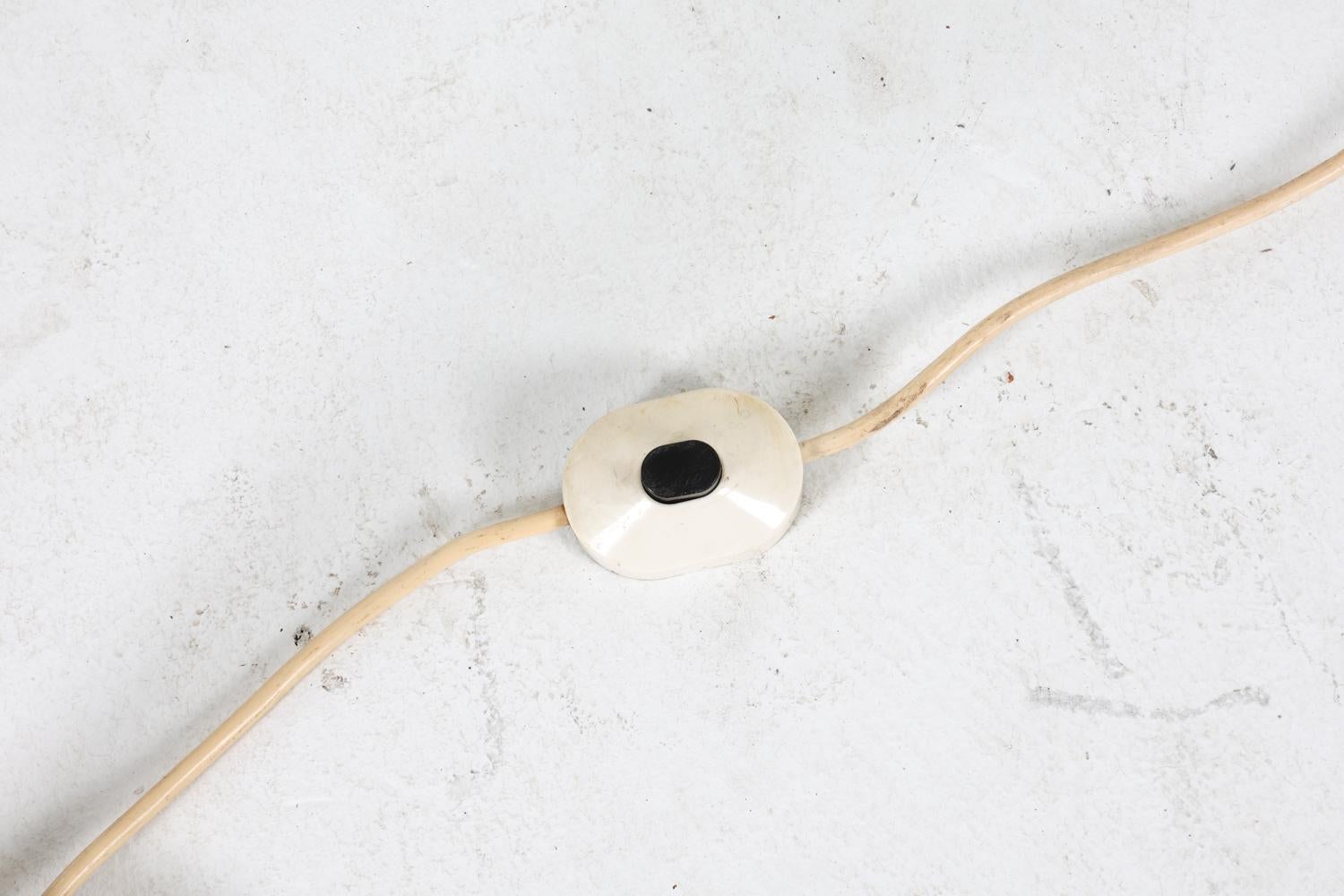 Lampadaire scandinave en laiton, vers 1960 en vente 3